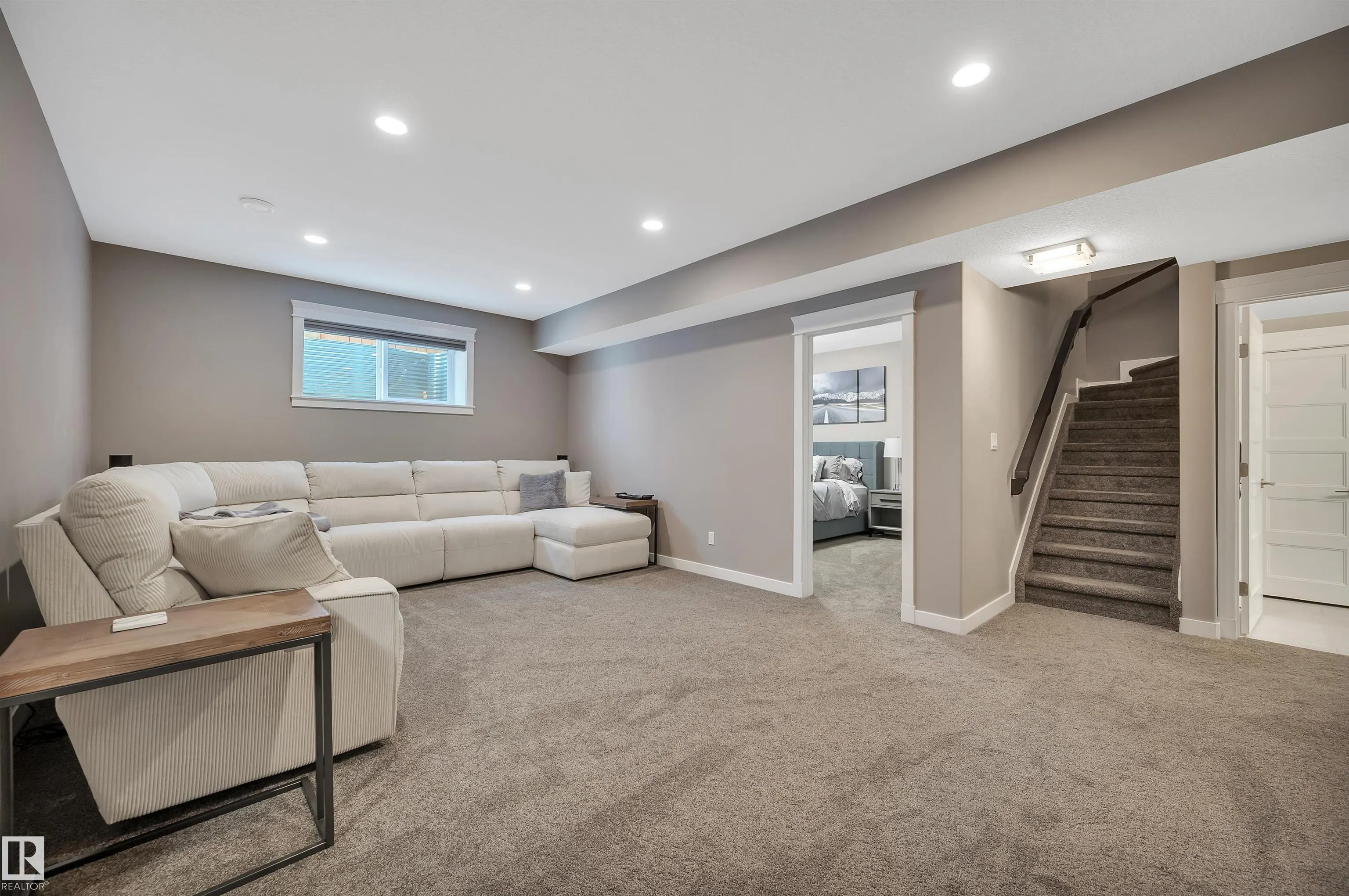105 CRESTHAVEN Grove