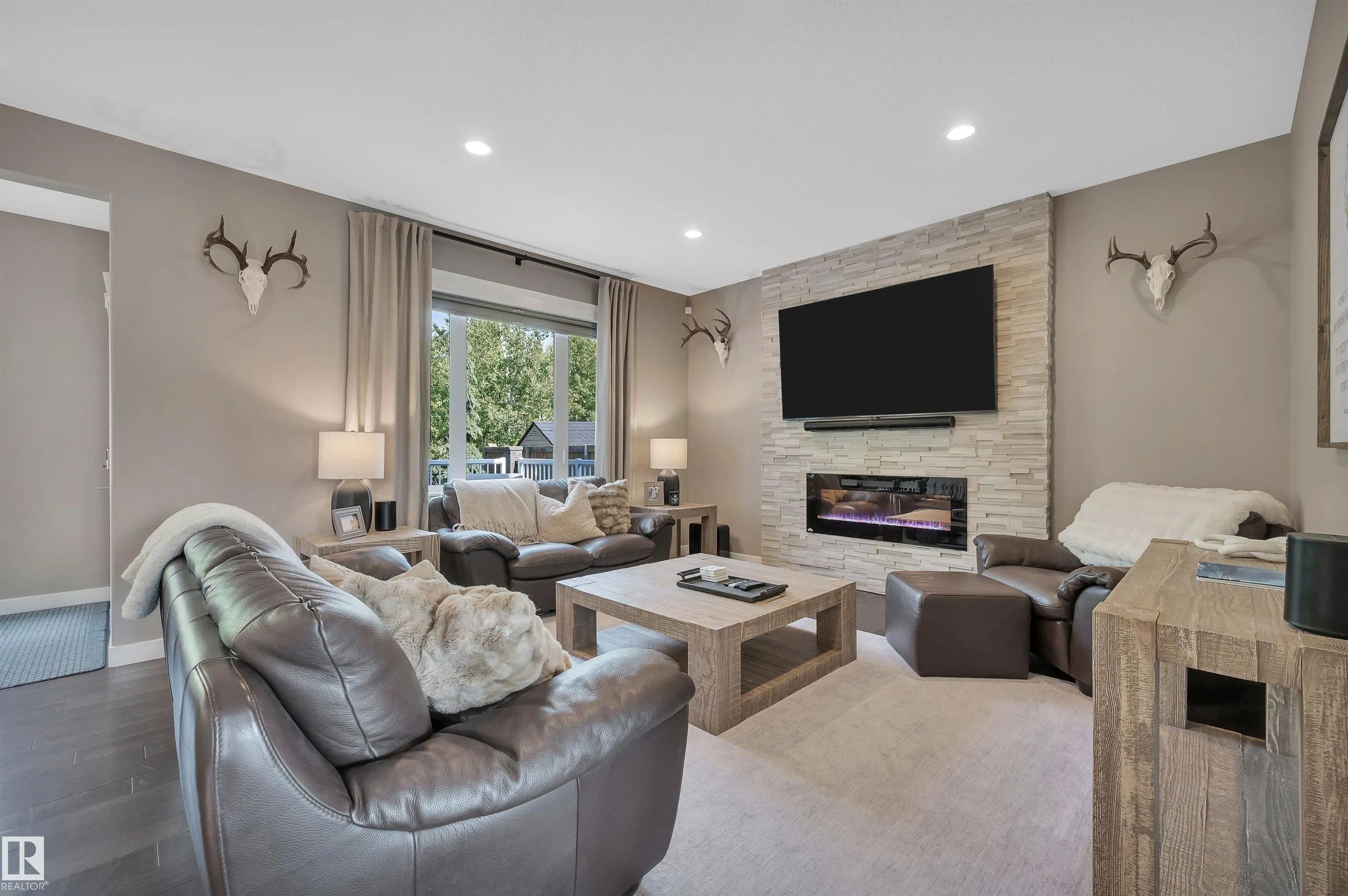 105 CRESTHAVEN Grove