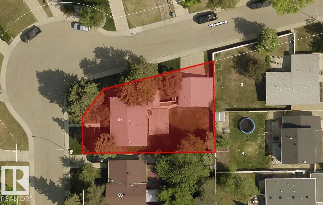 16 MILBURN Crescent