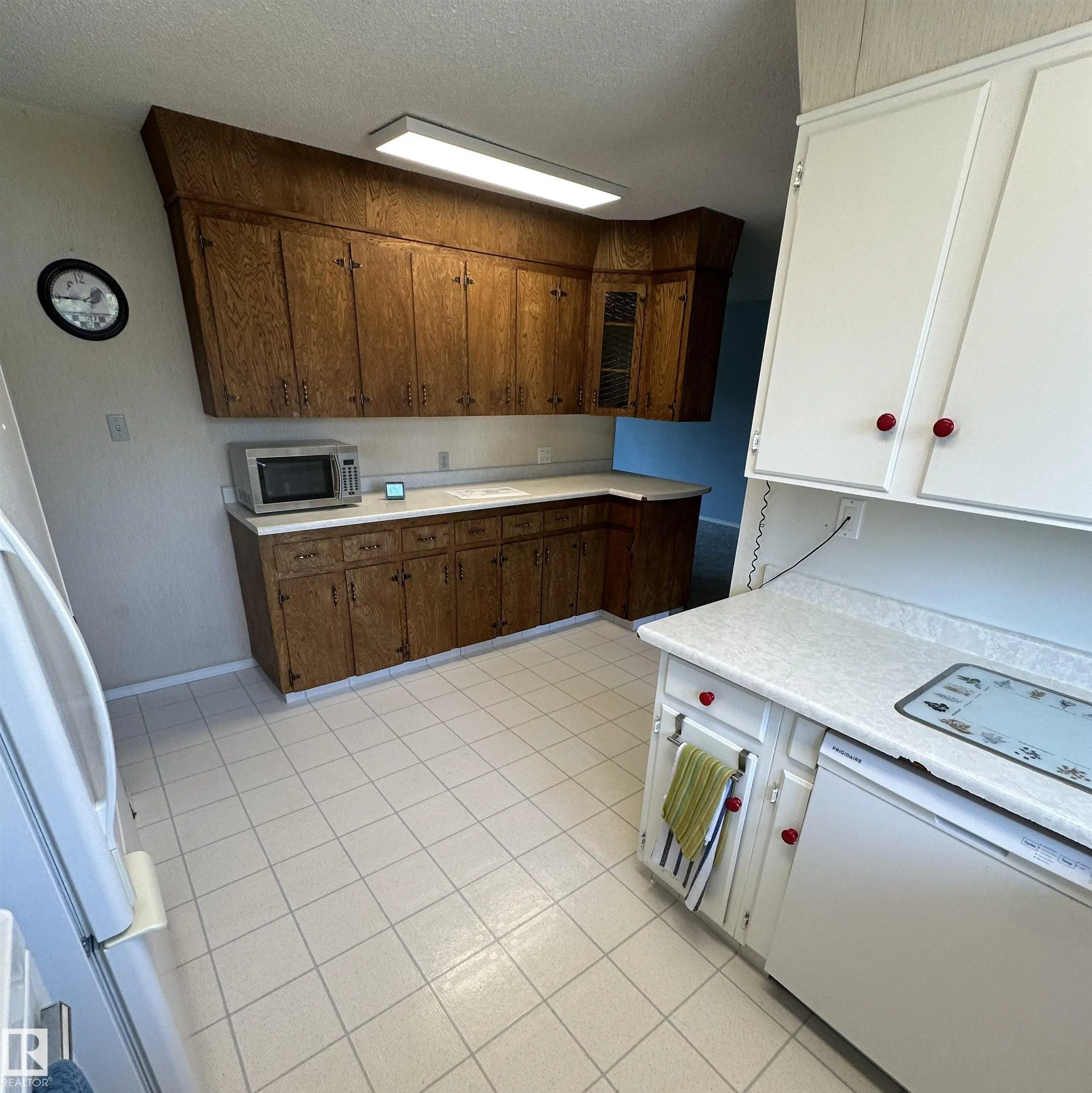 16 MILBURN Crescent