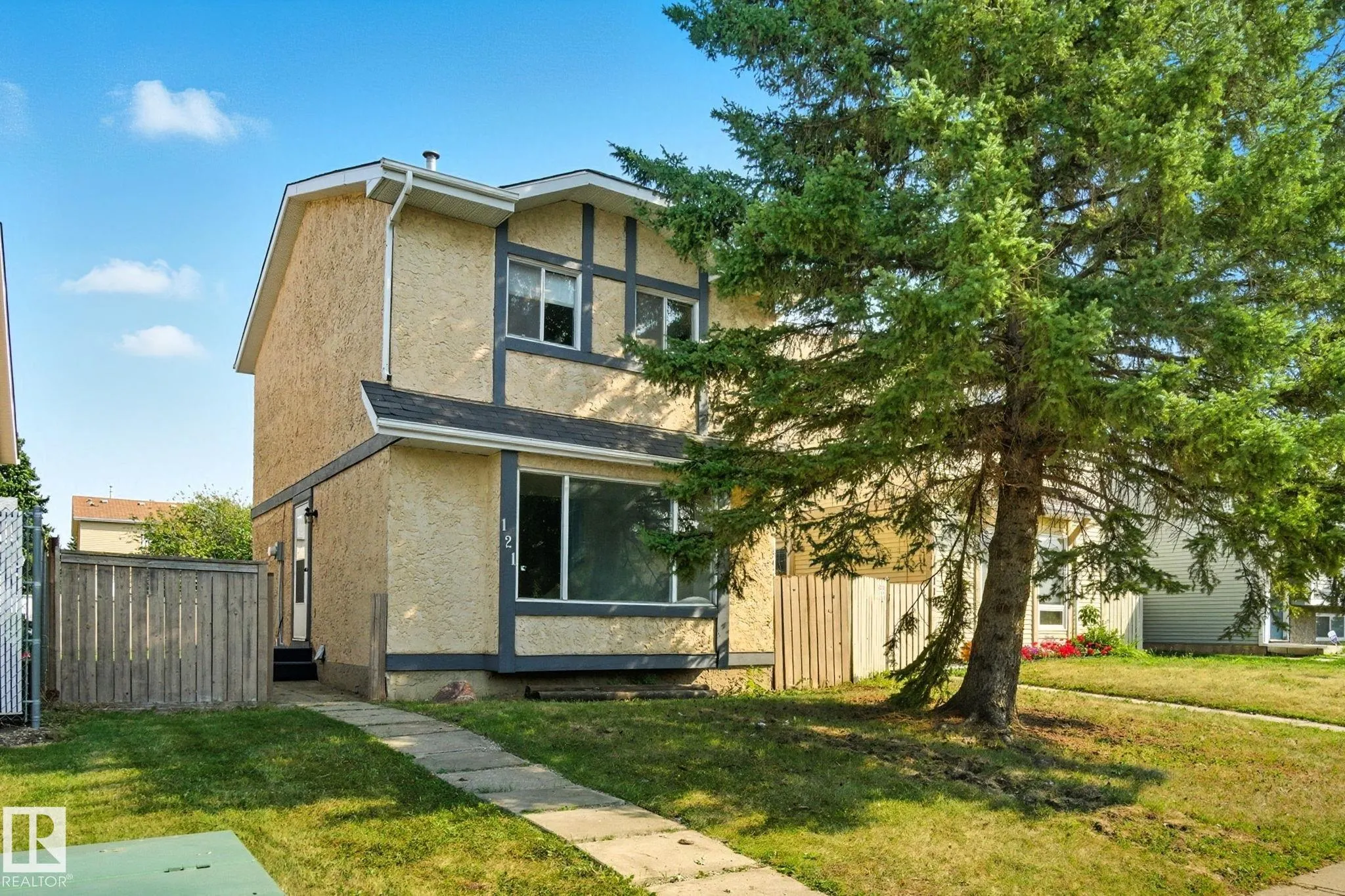 121 KIRKWOOD Way