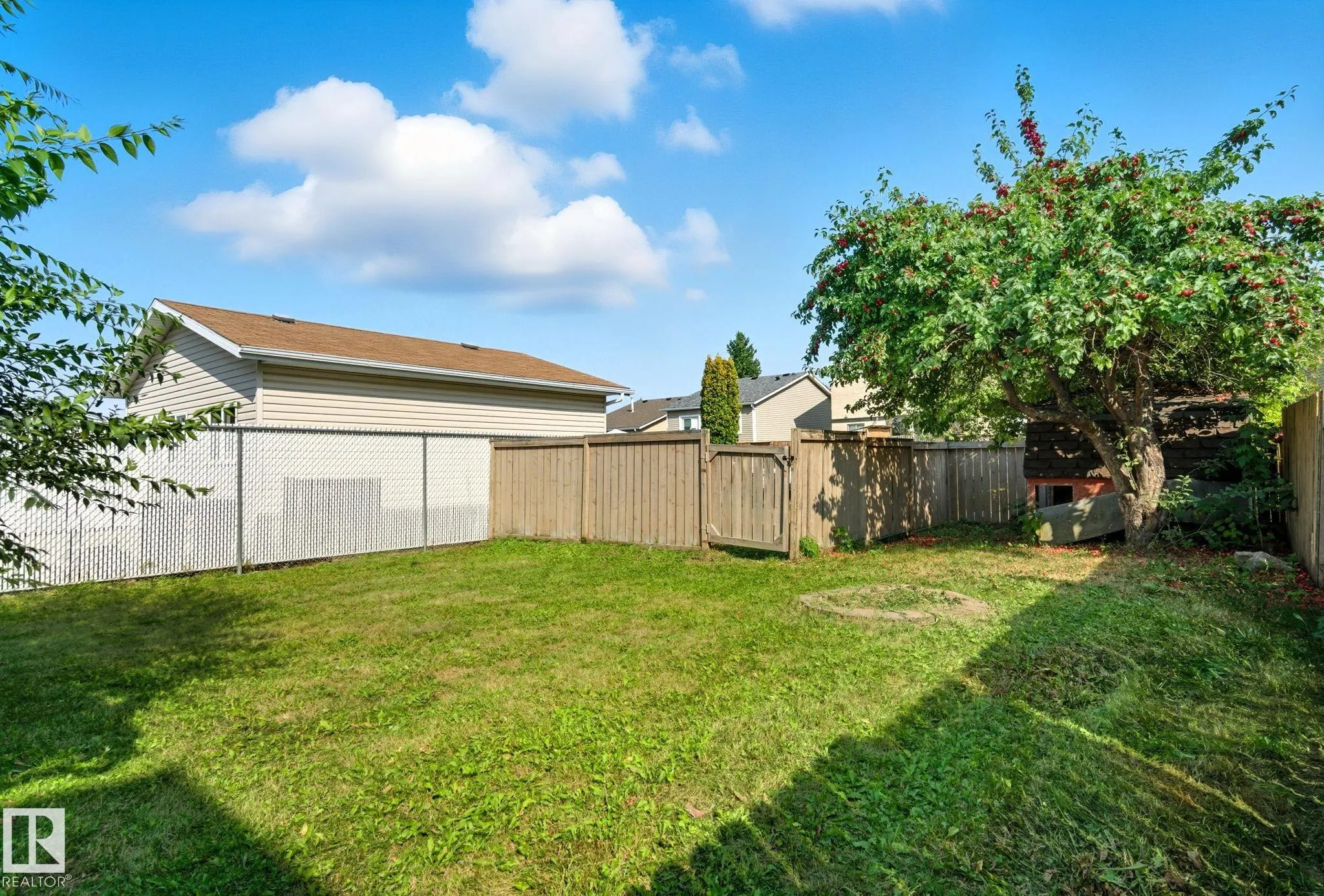 121 KIRKWOOD Way