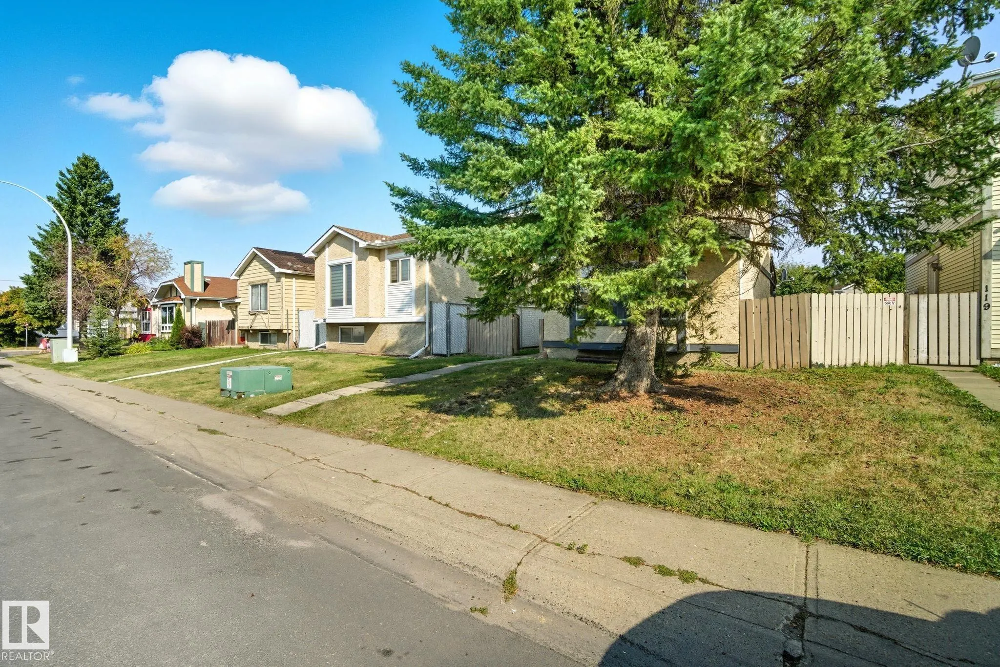 121 KIRKWOOD Way