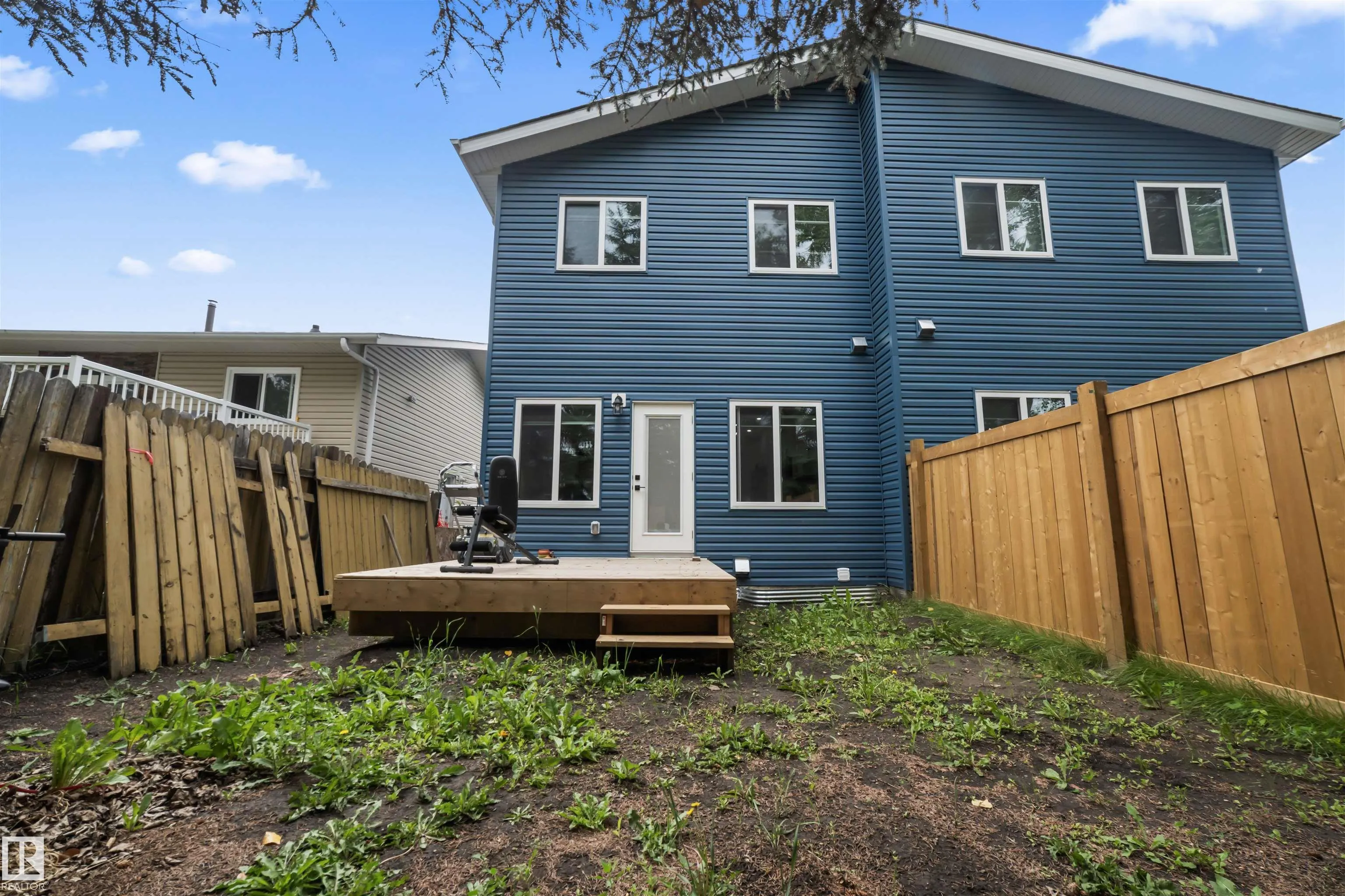 3516 33 Ave