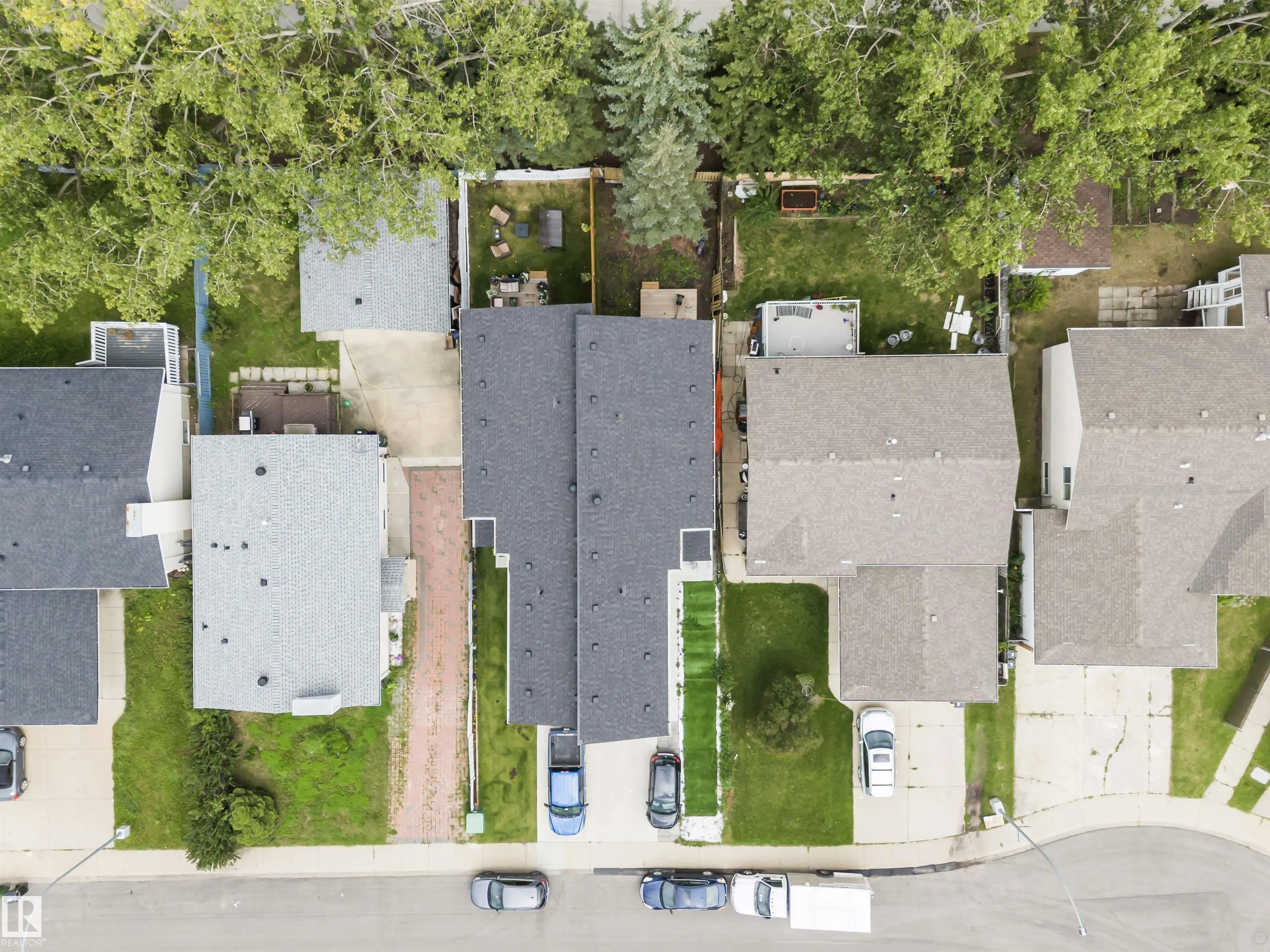 3516 33 Ave