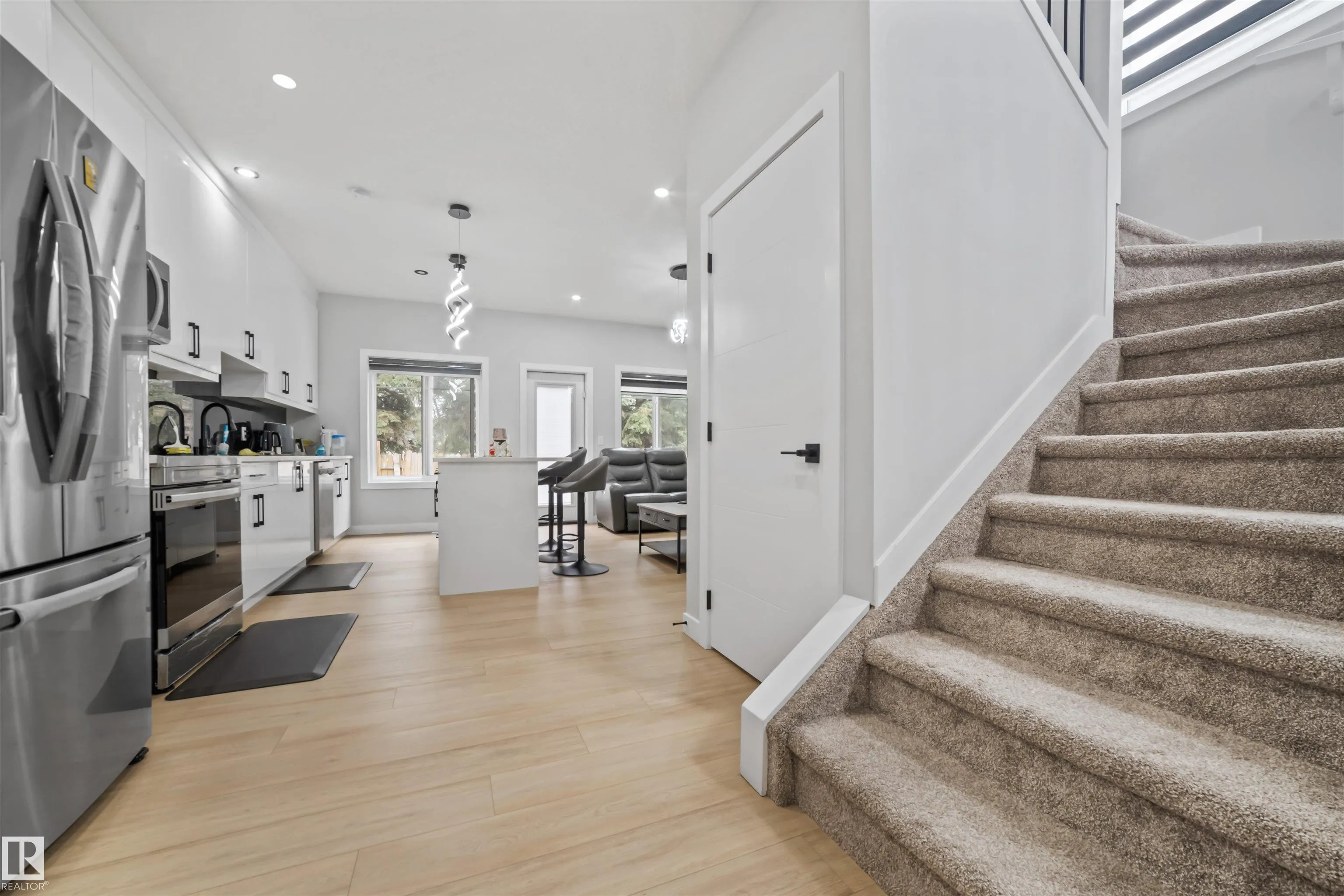 3516 33 Ave