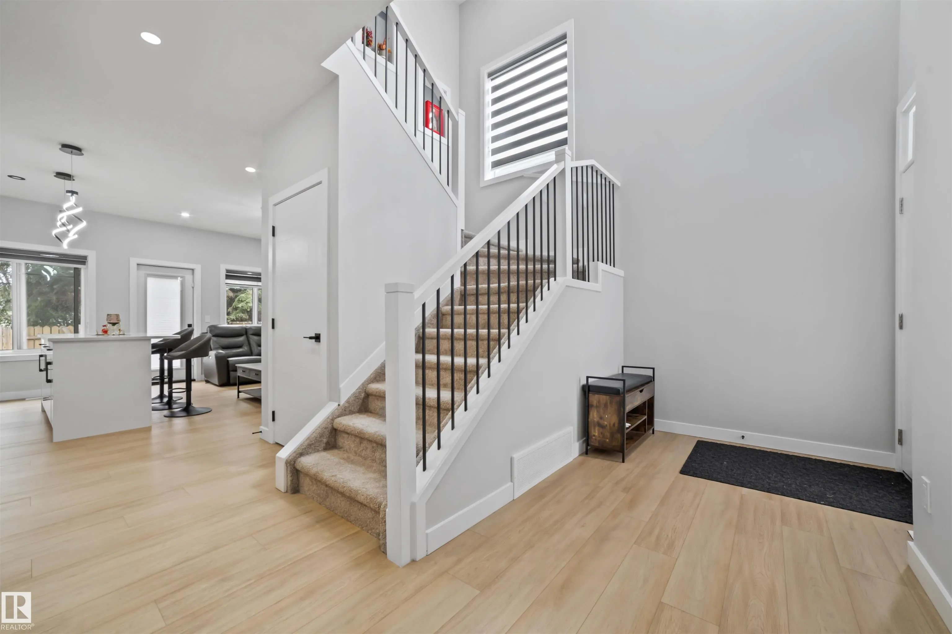 3516 33 Ave