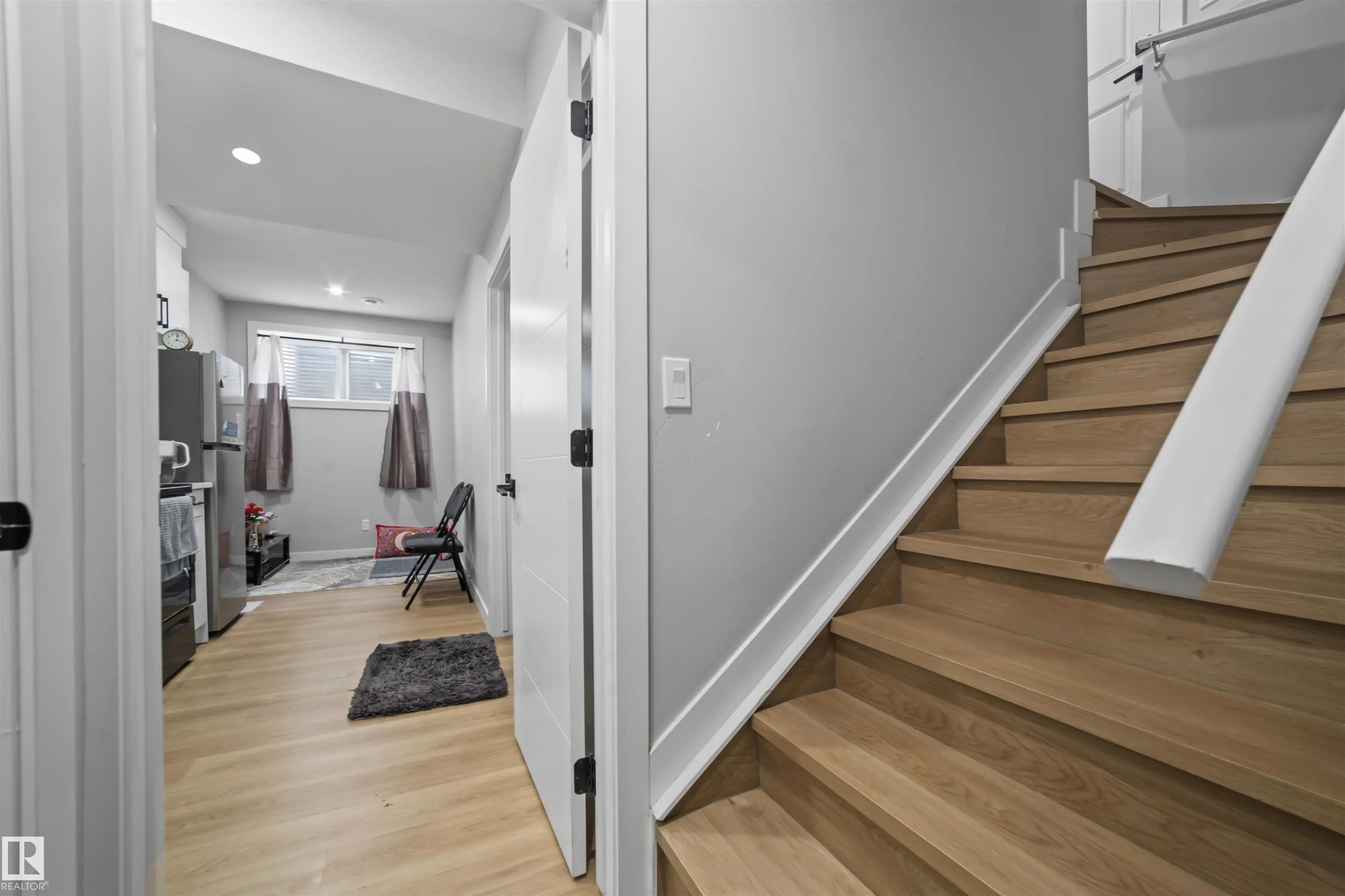 3516 33 Ave