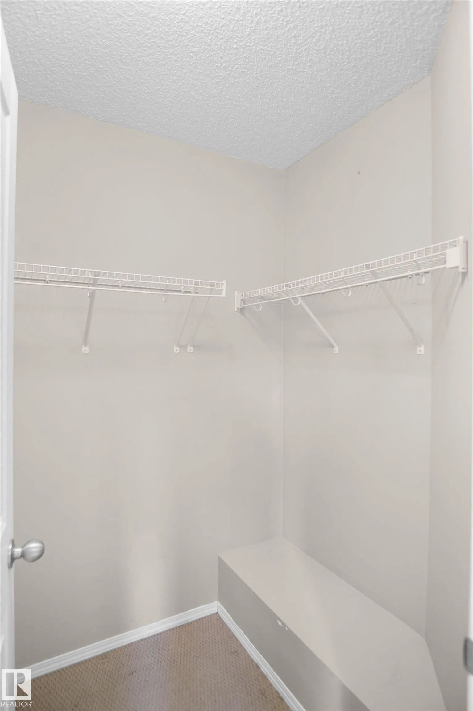 5604 199 ST