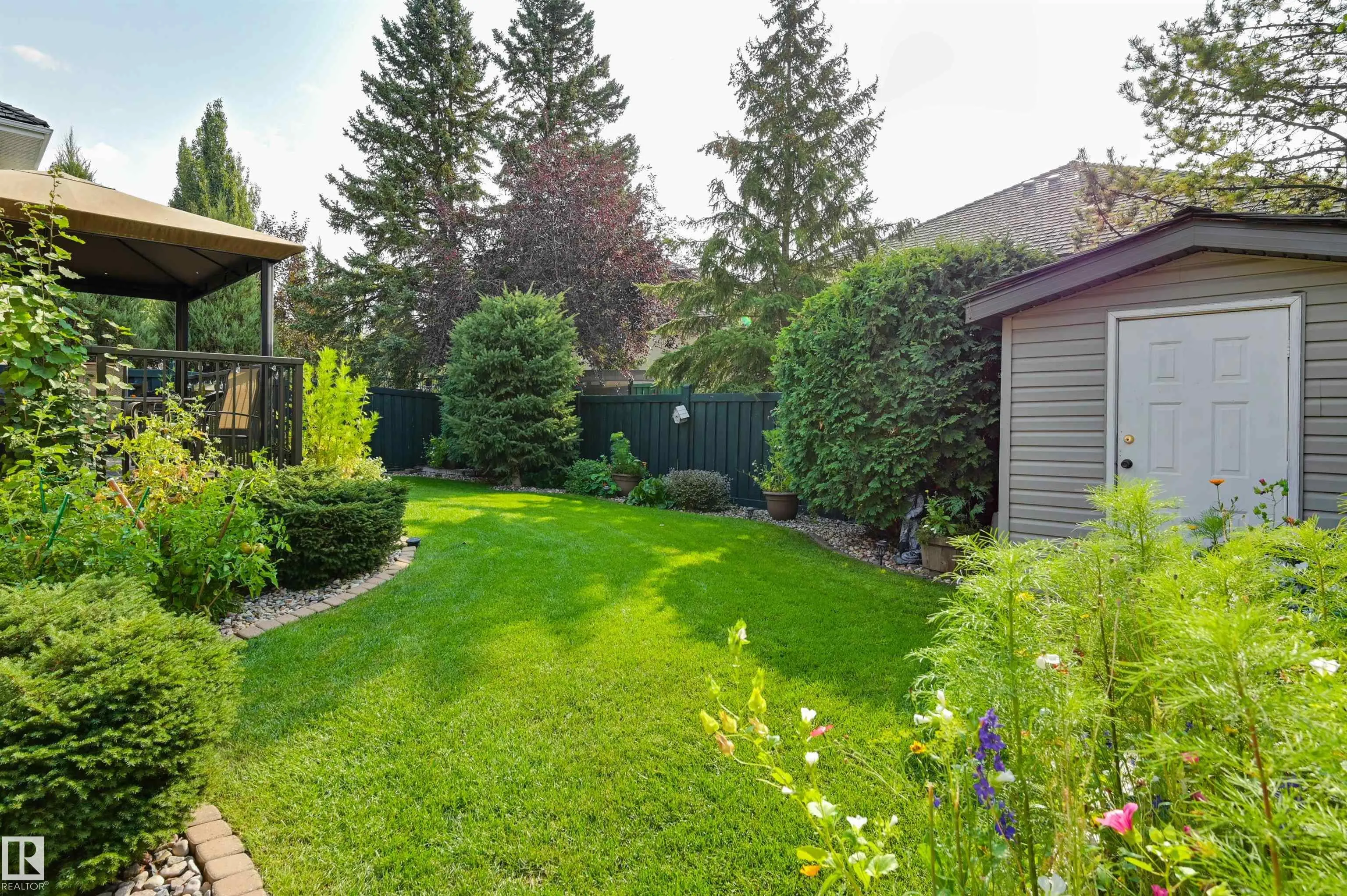 939 HALIBURTON Road