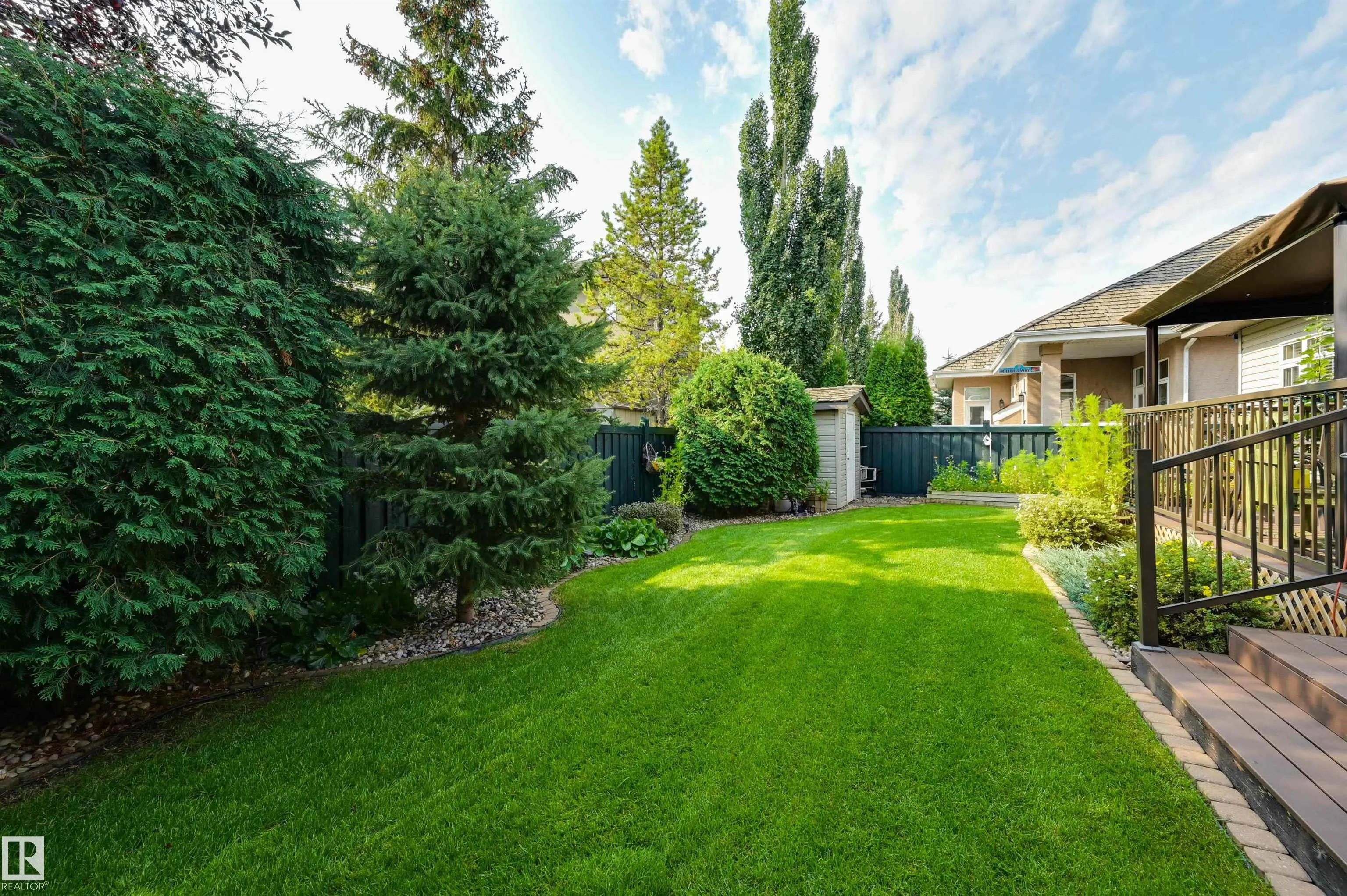 939 HALIBURTON Road