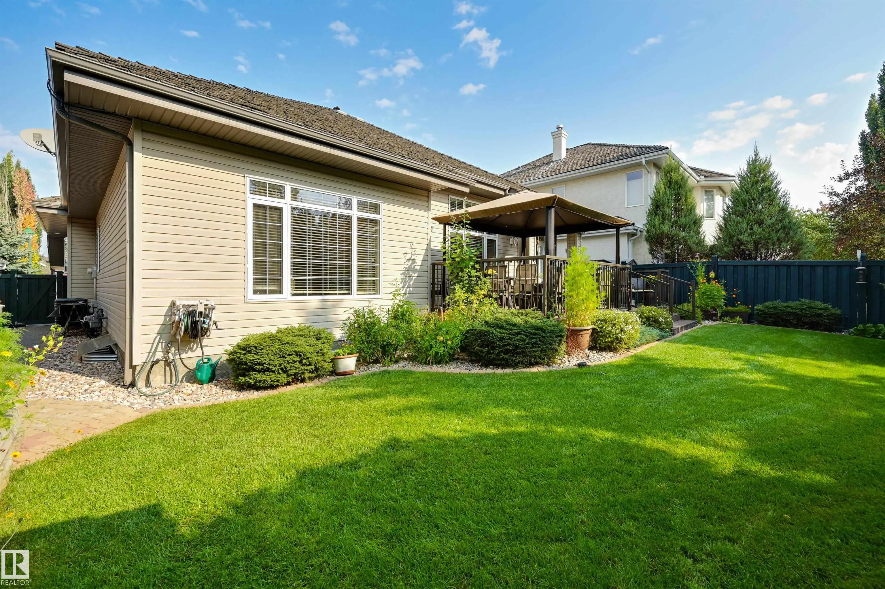 939 HALIBURTON Road