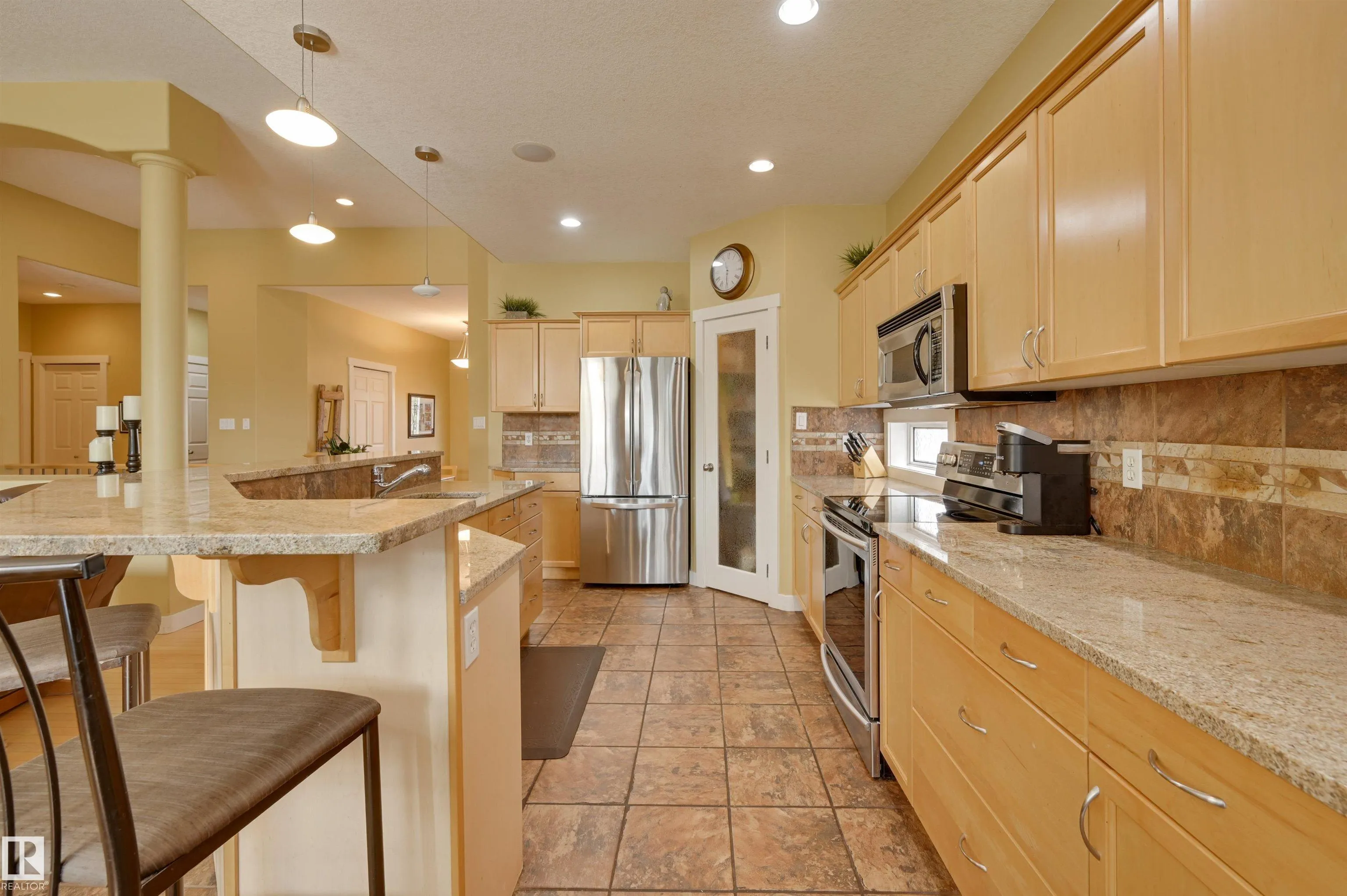 939 HALIBURTON Road