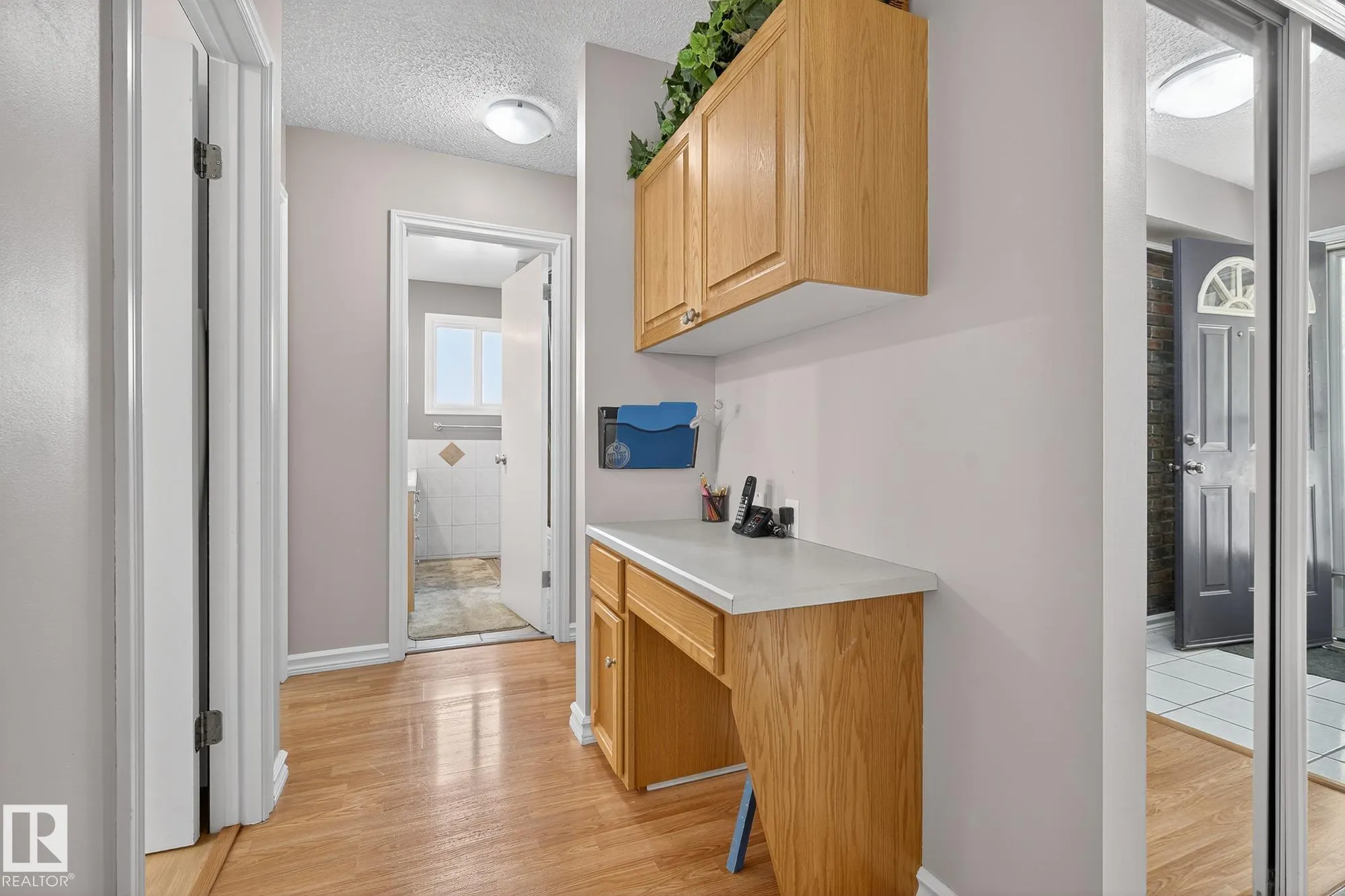 4 FINCH Crescent