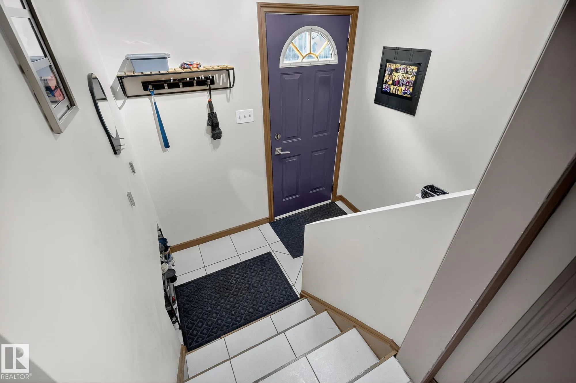 4 FINCH Crescent