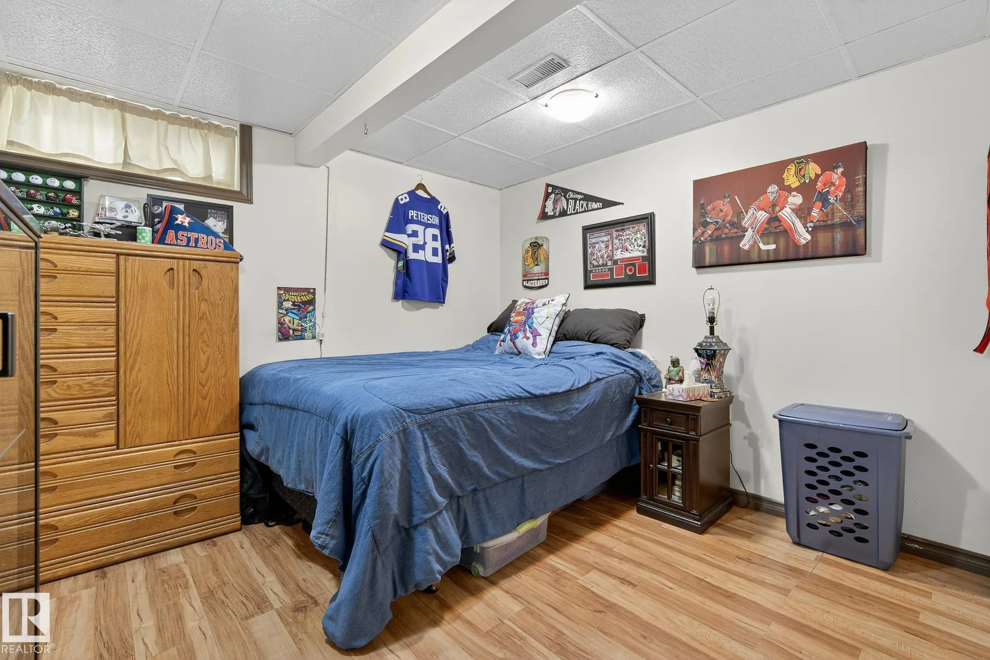 4 FINCH Crescent