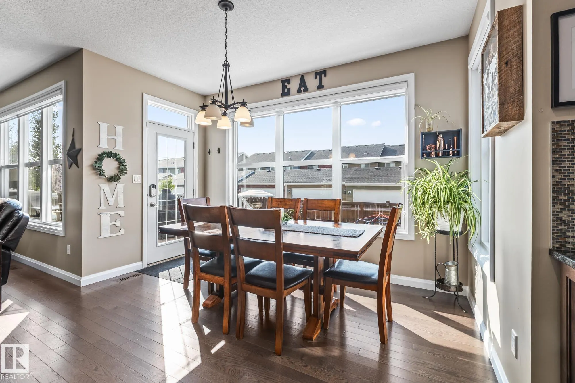 100 SHEPPARD Way