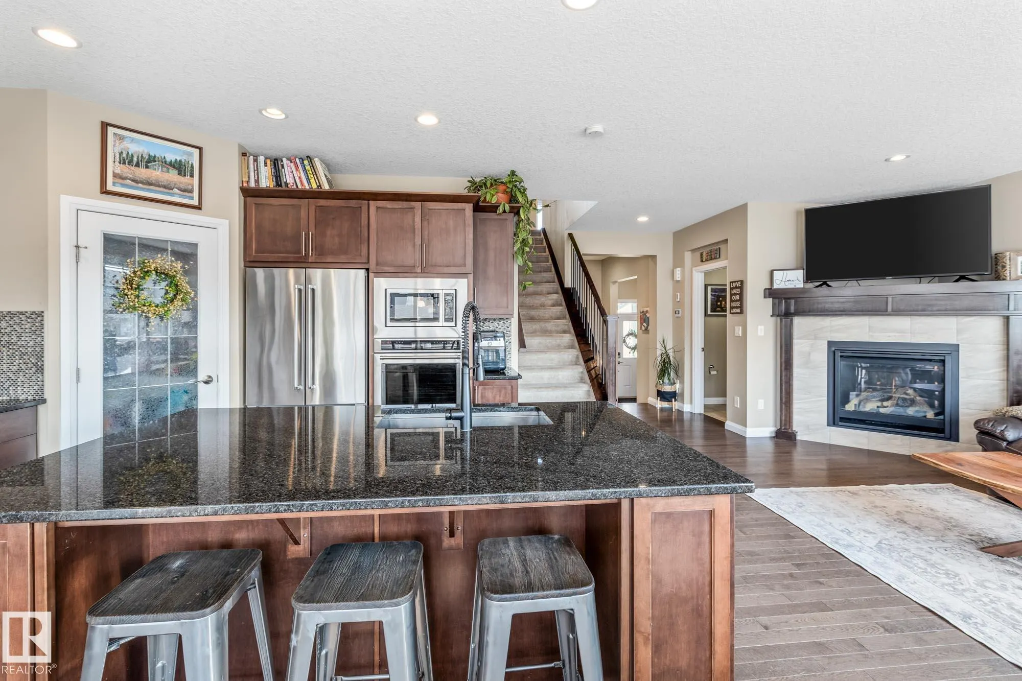 100 SHEPPARD Way