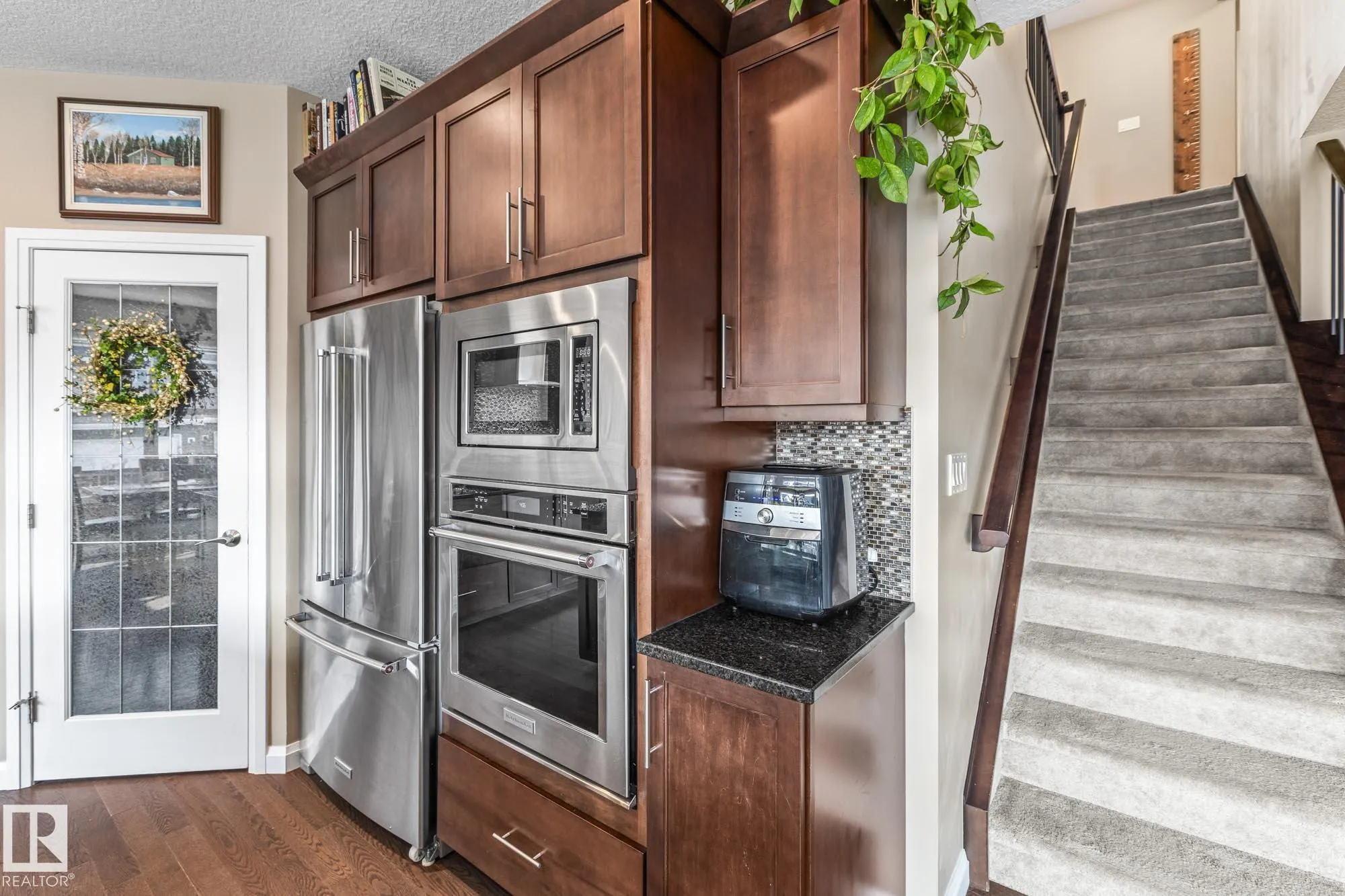 100 SHEPPARD Way