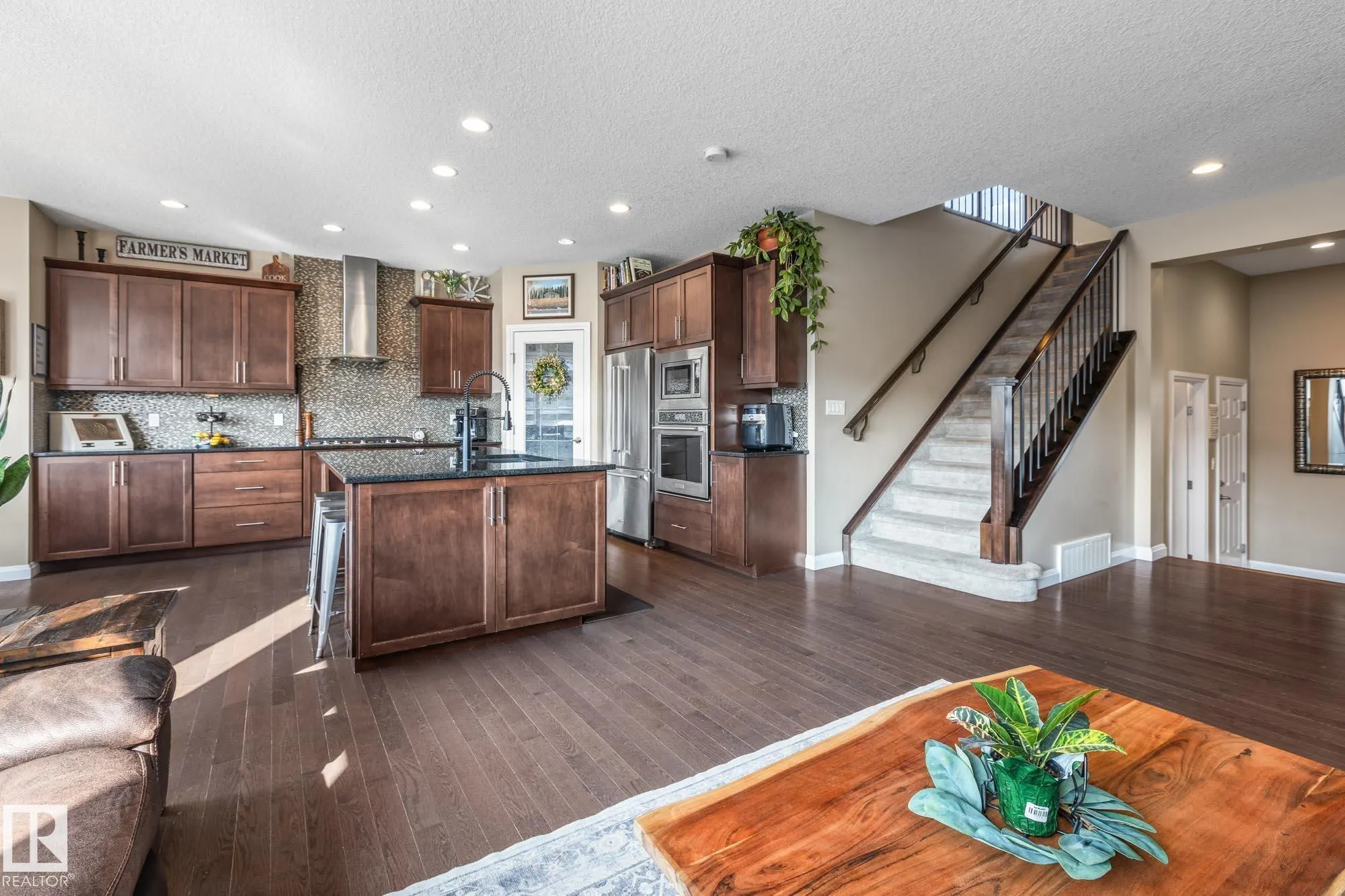 100 SHEPPARD Way