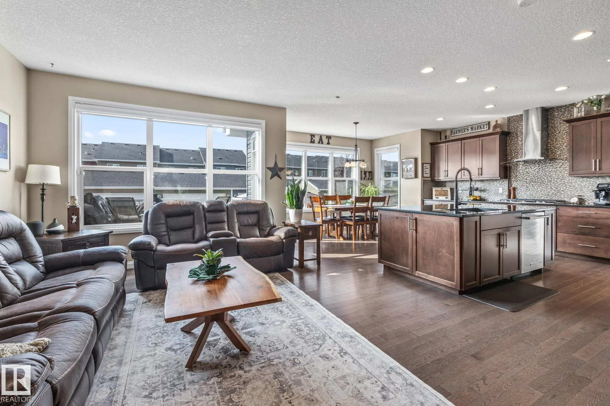 100 SHEPPARD Way