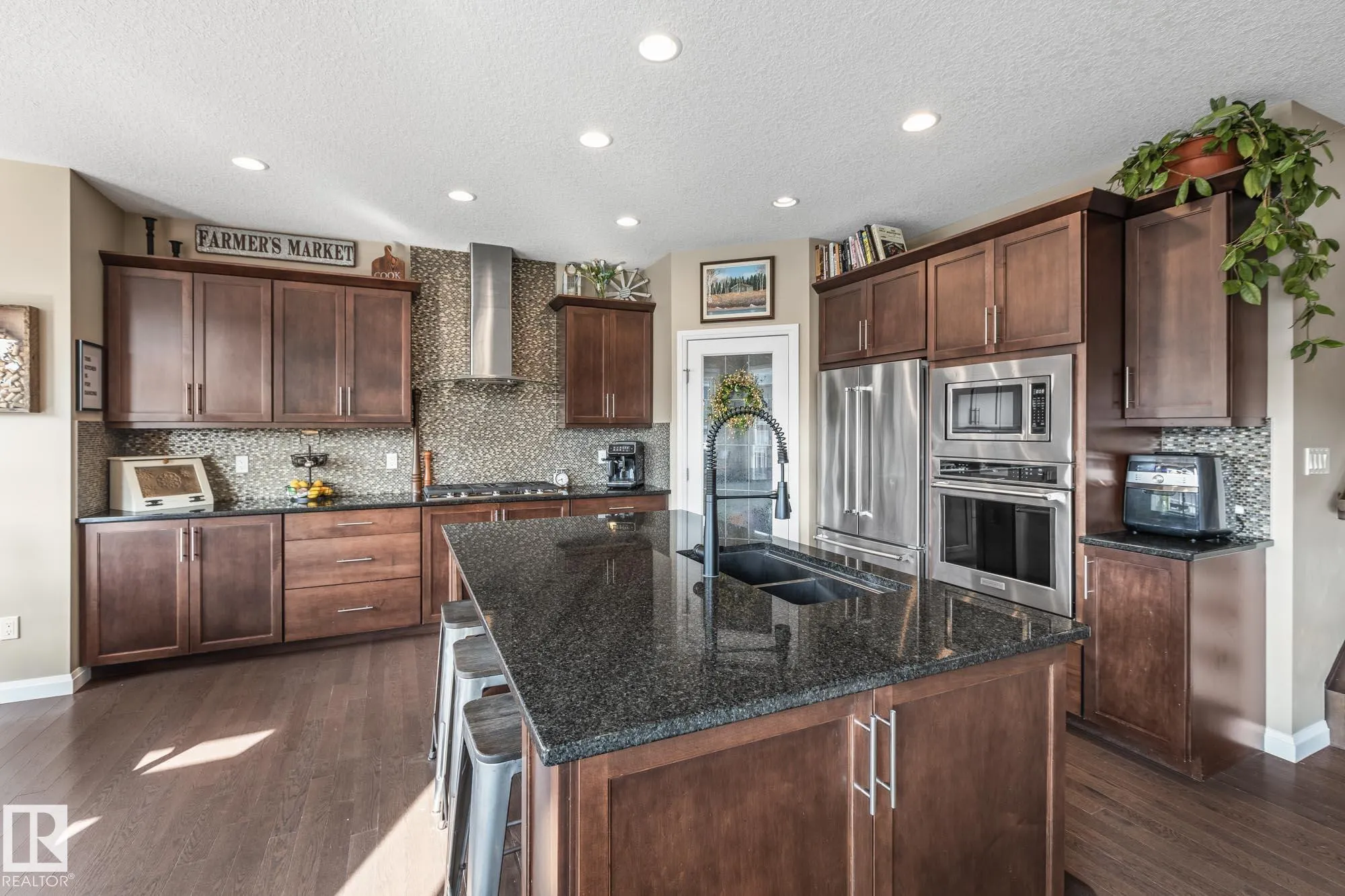100 SHEPPARD Way