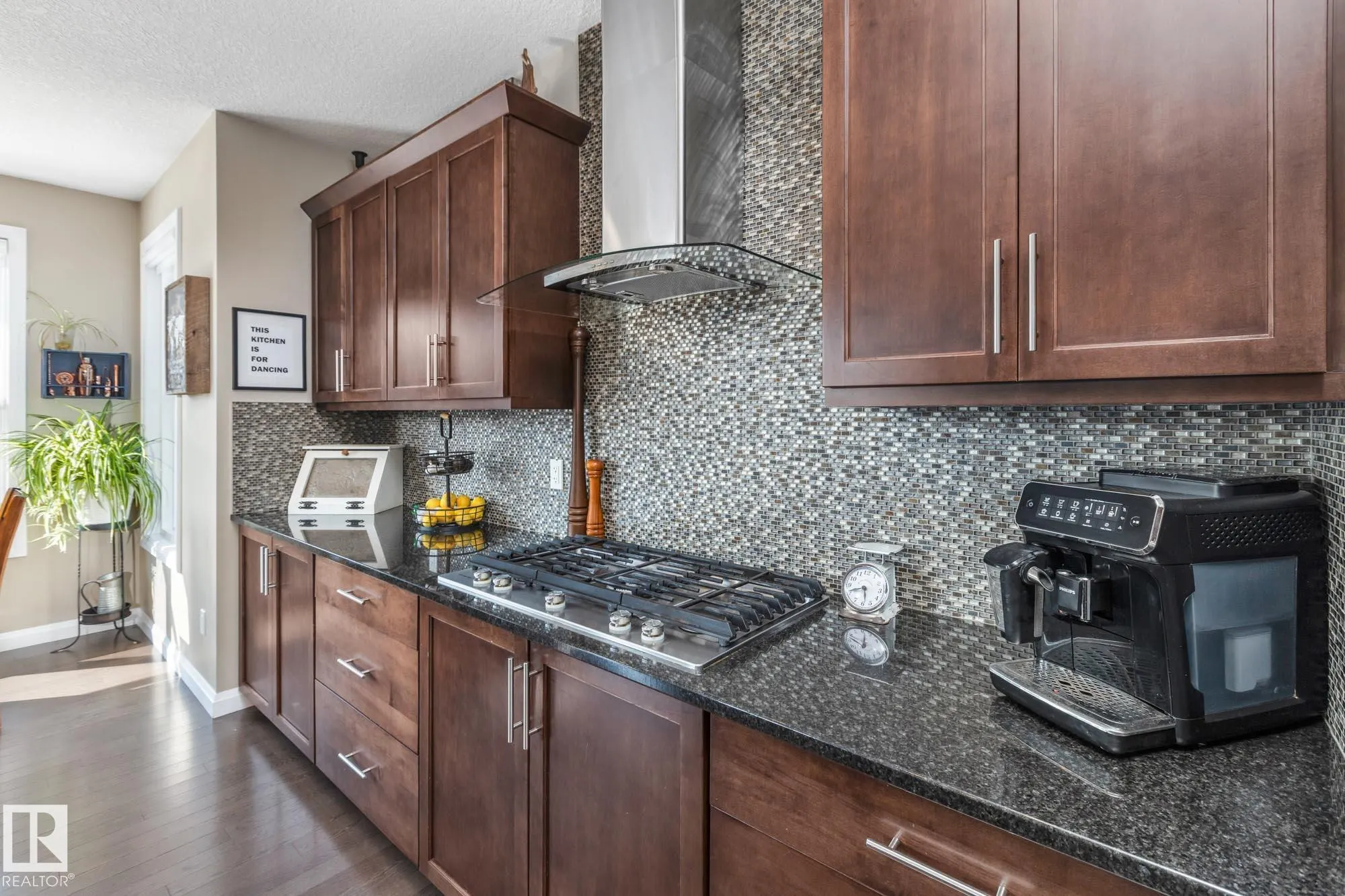 100 SHEPPARD Way