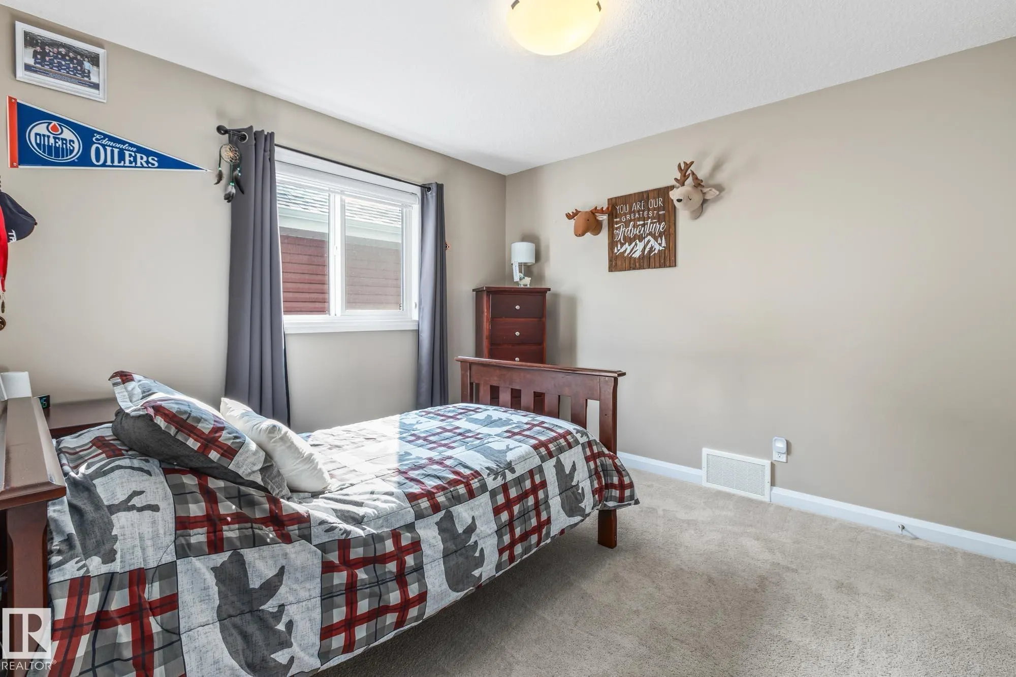 100 SHEPPARD Way