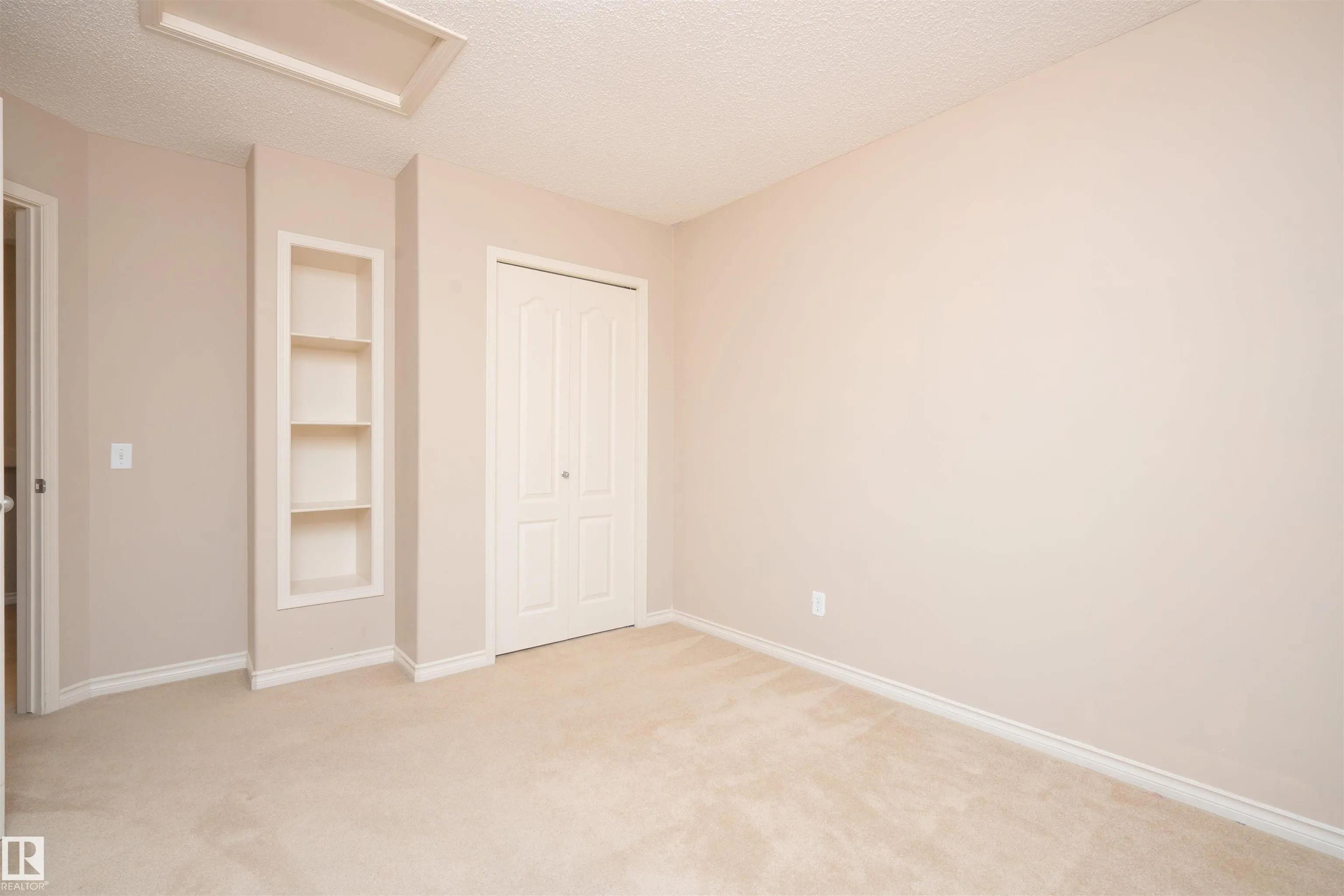21215 59Ave