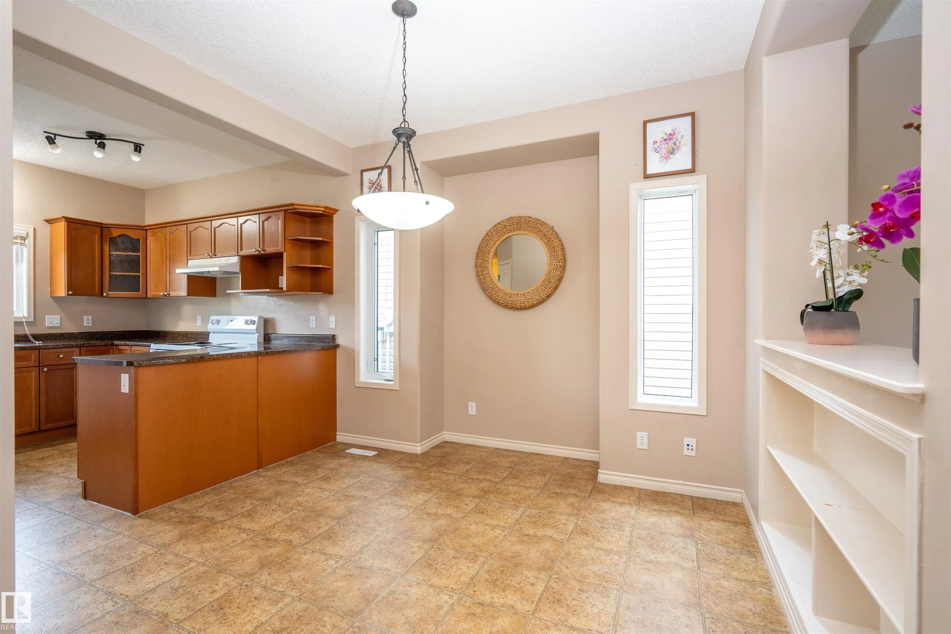 21215 59Ave