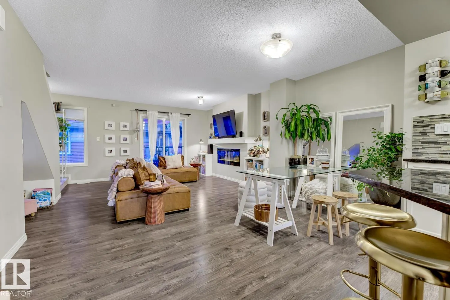 4029 ORCHARDS Drive