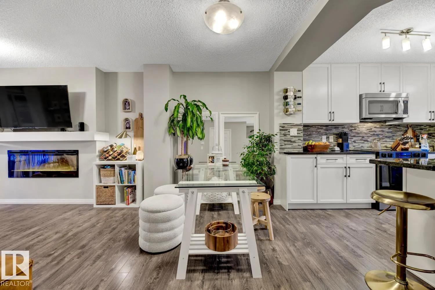 4029 ORCHARDS Drive