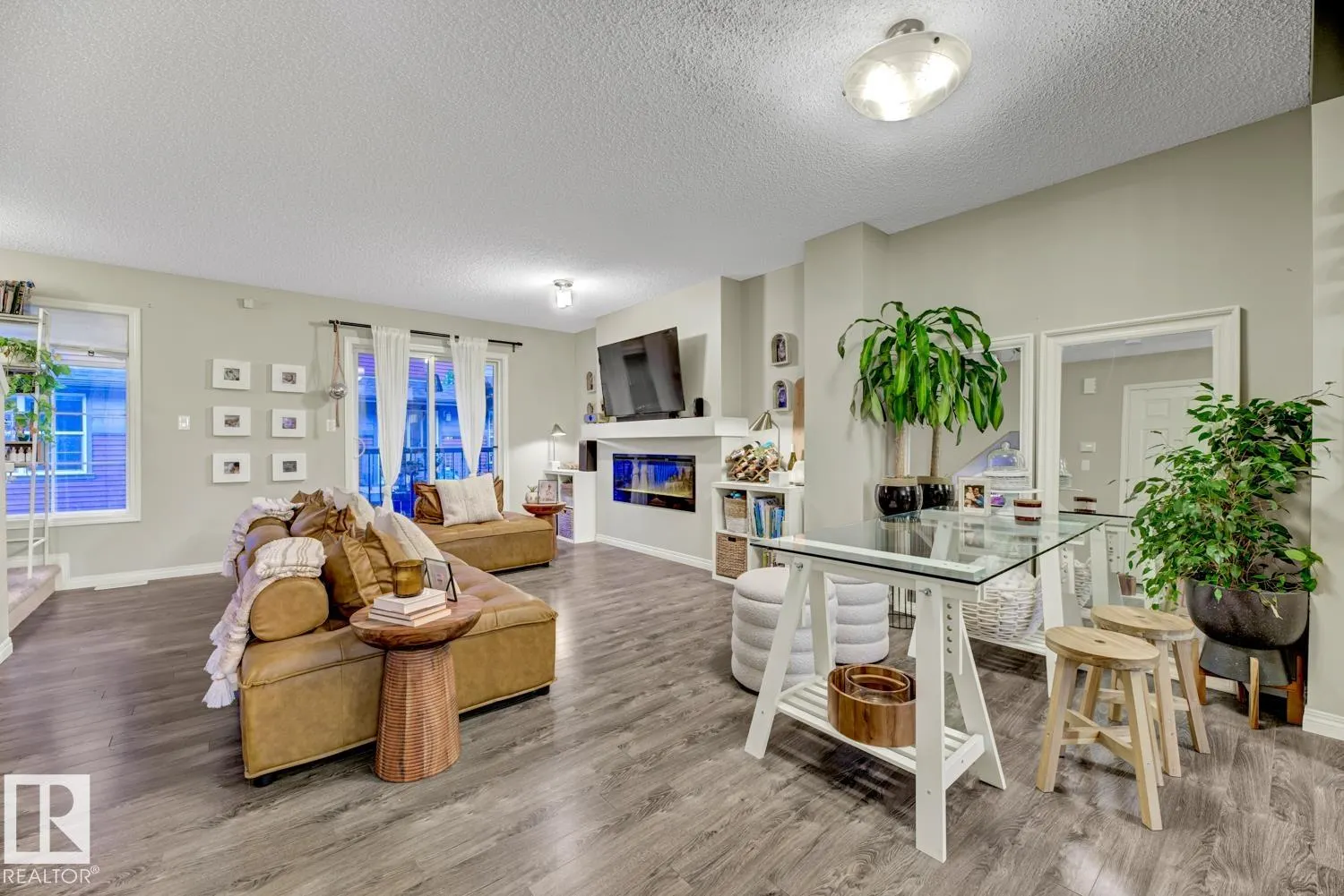4029 ORCHARDS Drive