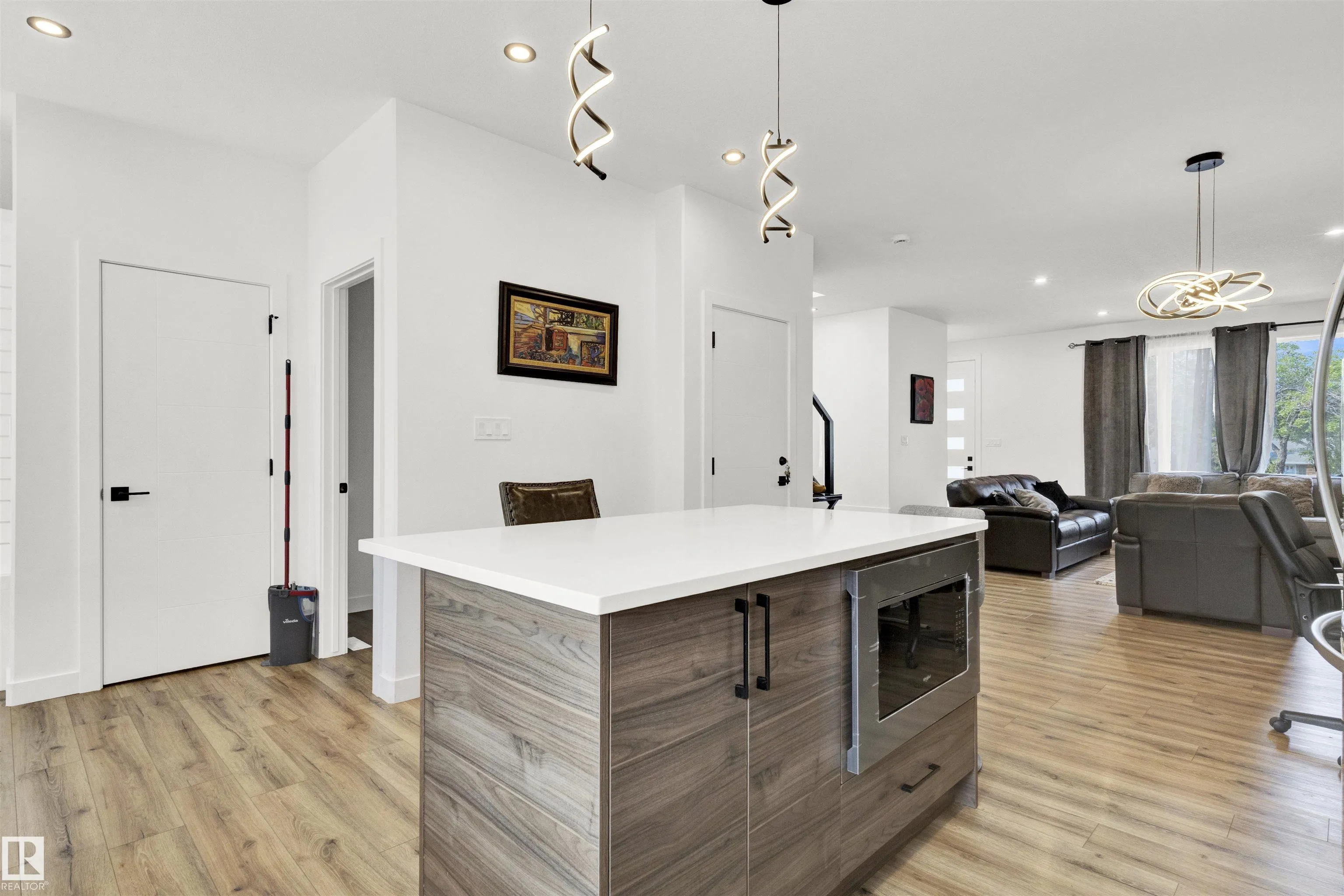 9559 85 Street