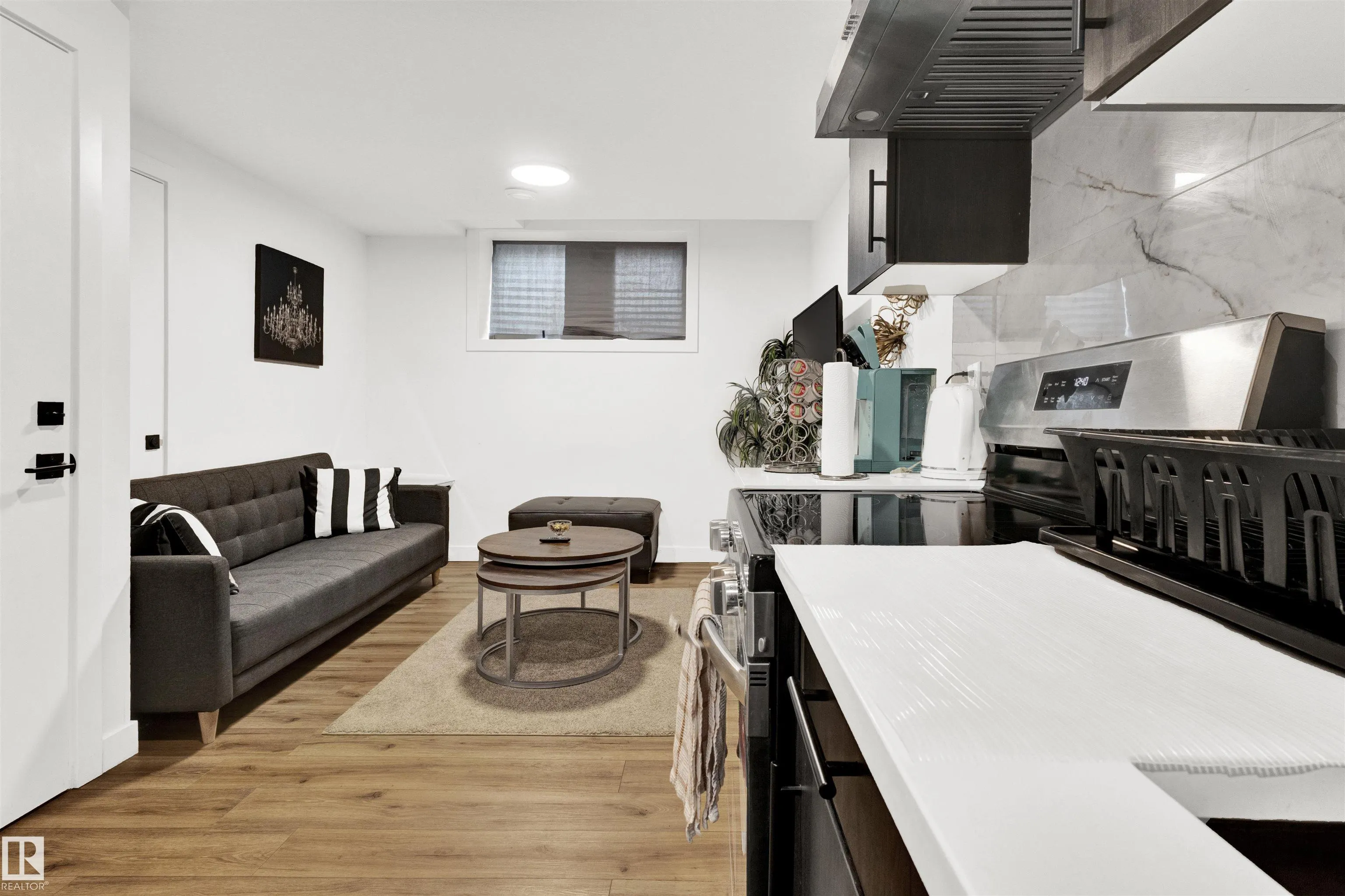 9559 85 Street