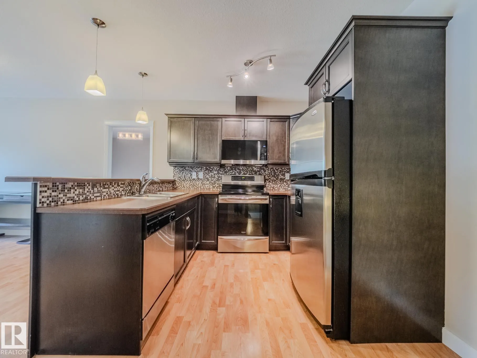671 SILVER BERRY Road