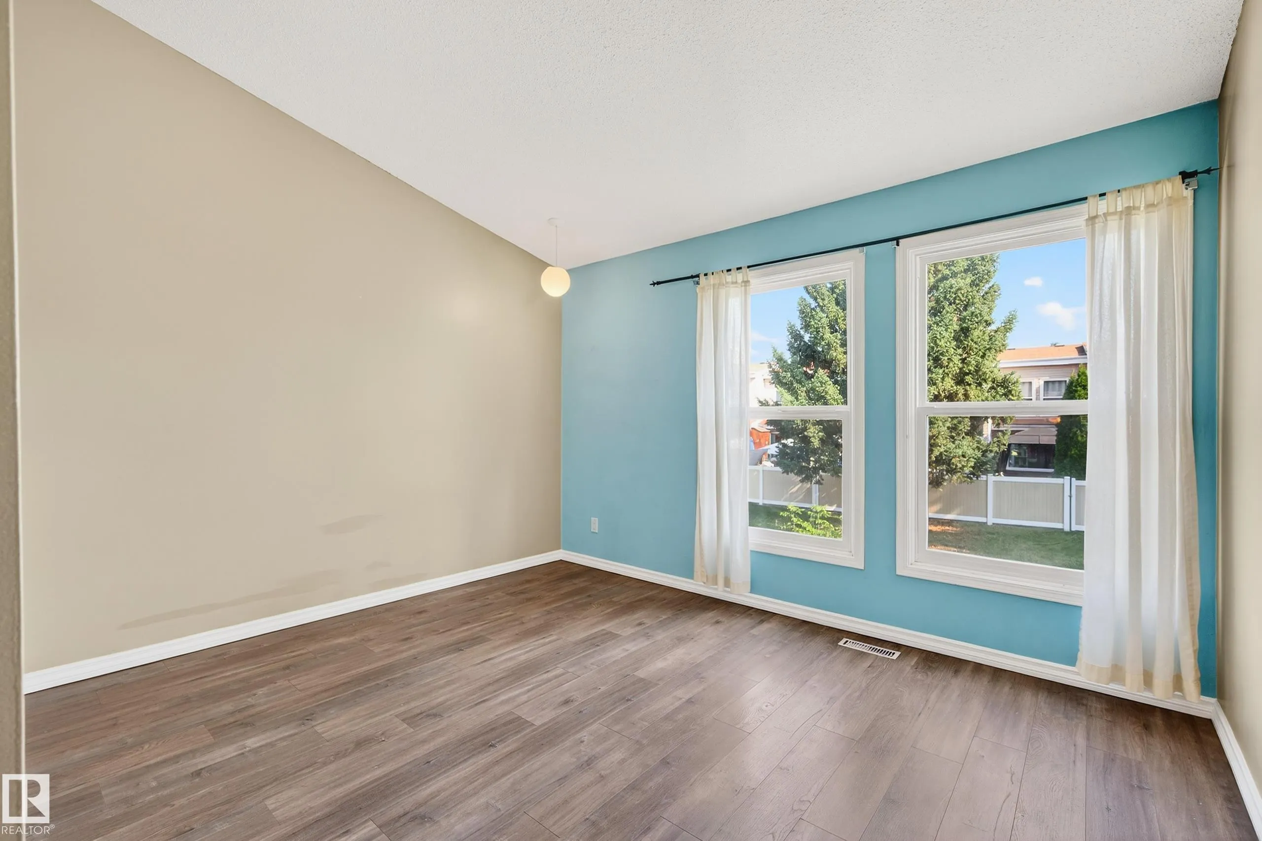 52 GRANDVIEW Ridge