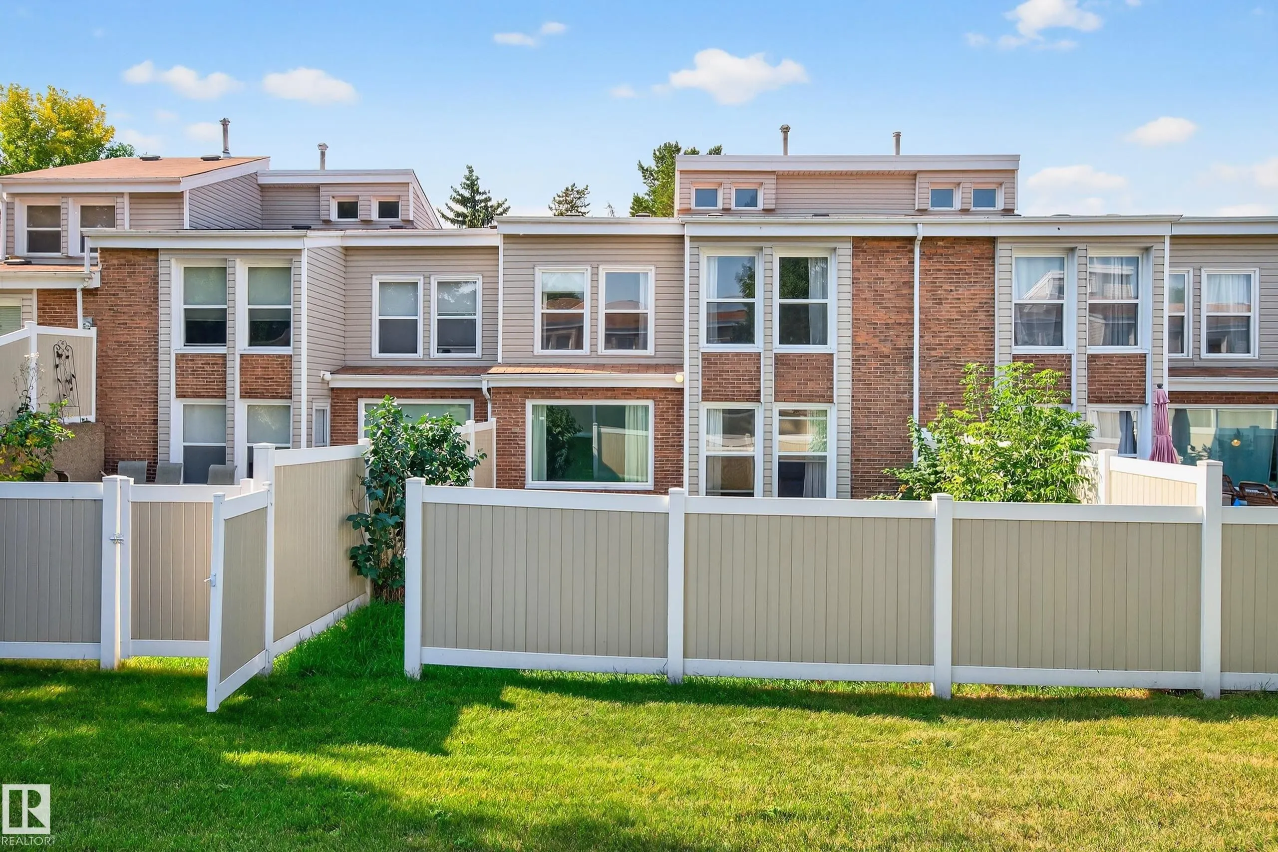 52 GRANDVIEW Ridge