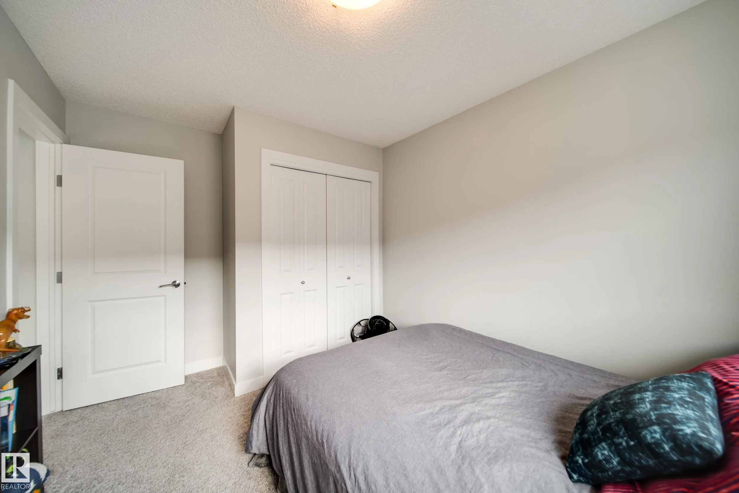 2922 MAPLE Way