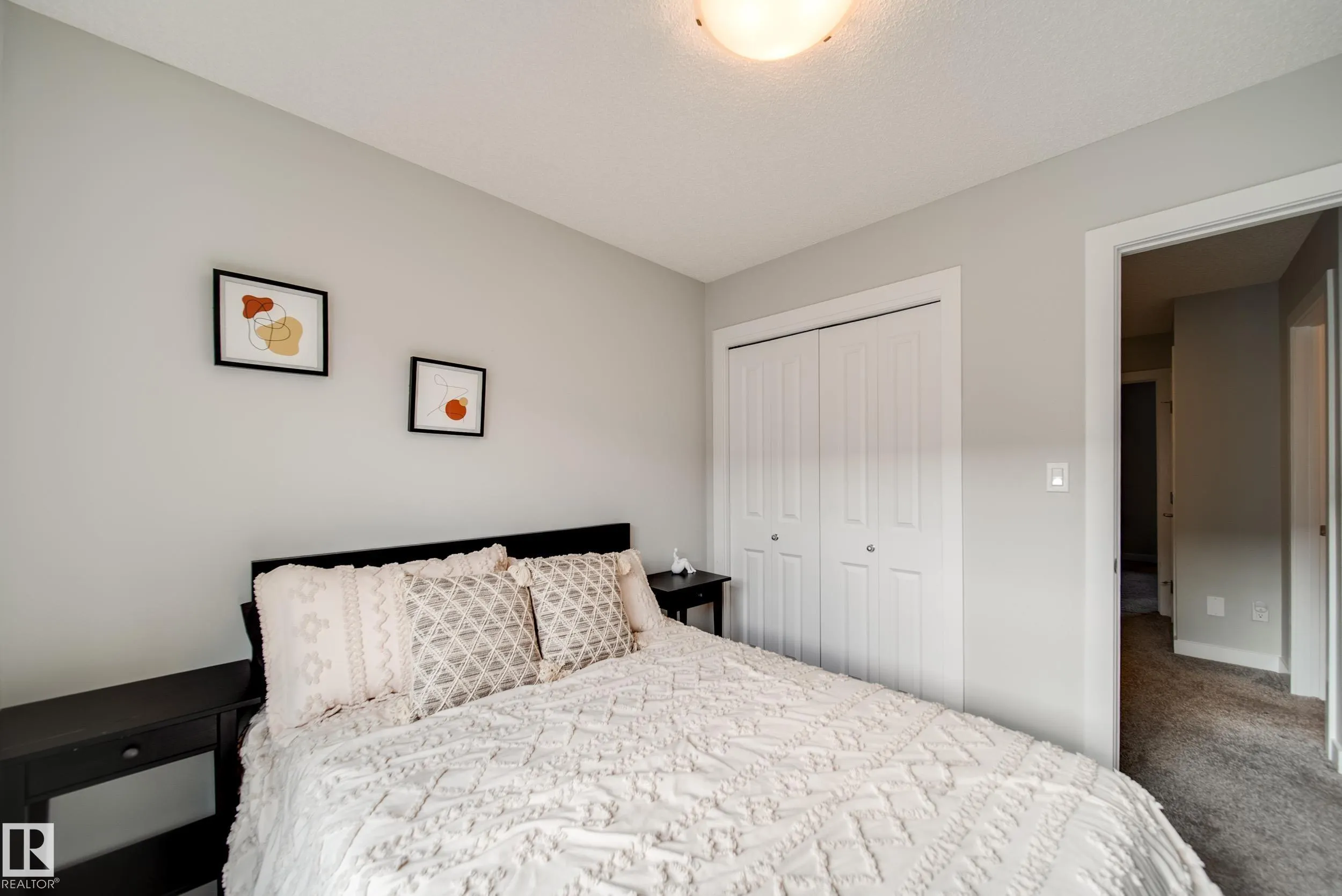 2922 MAPLE Way