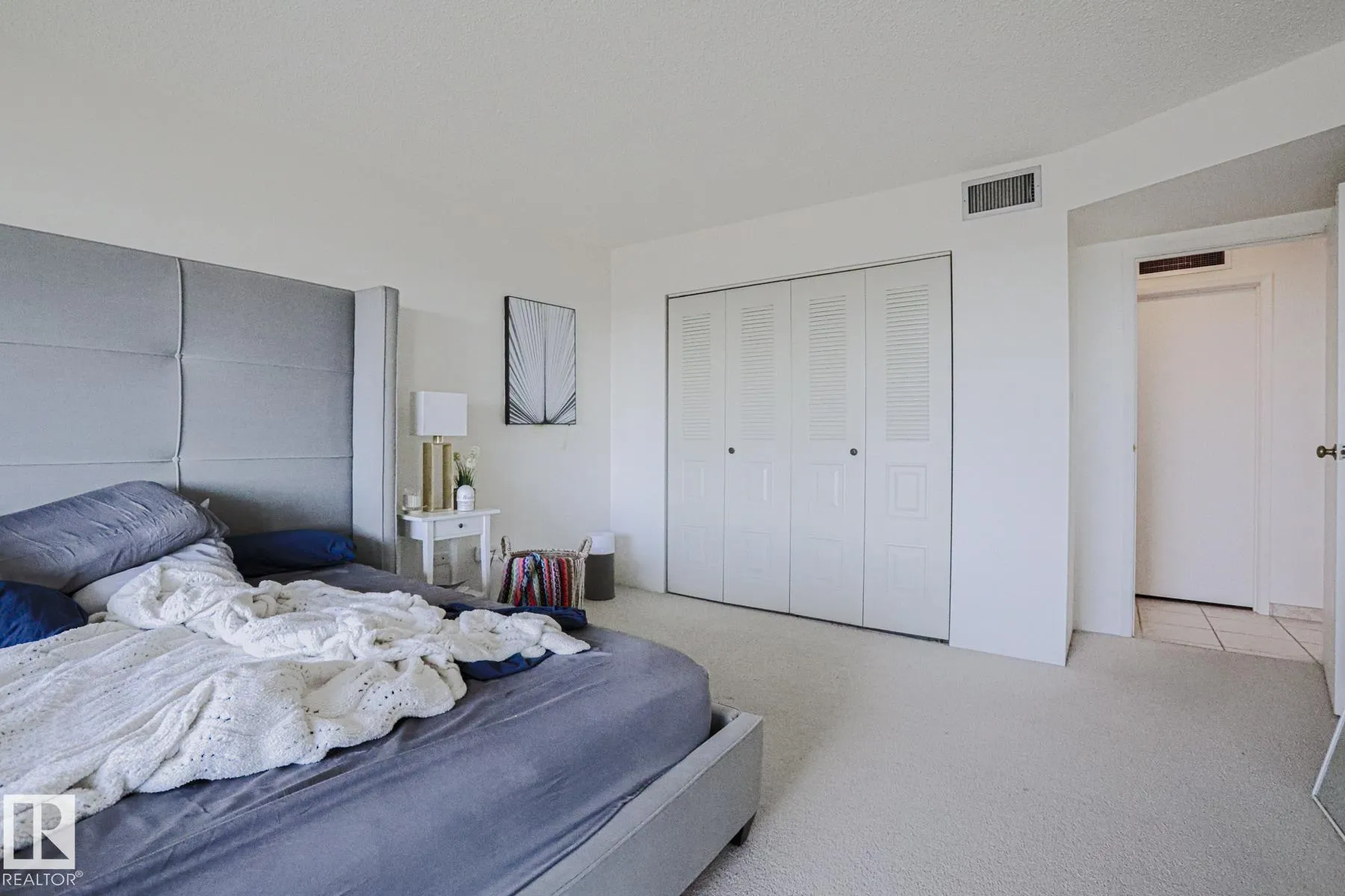 10011 123 Street