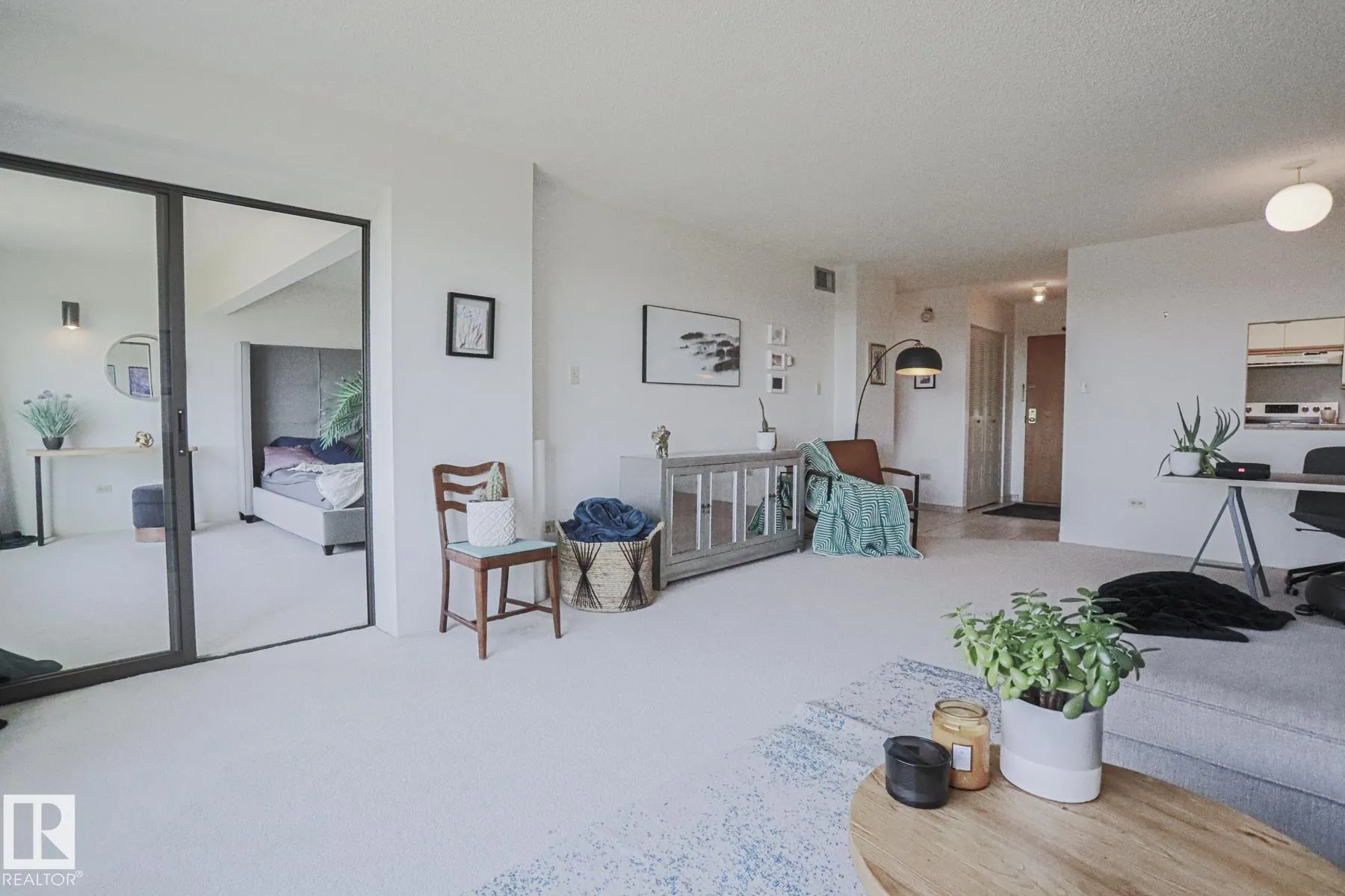 10011 123 Street