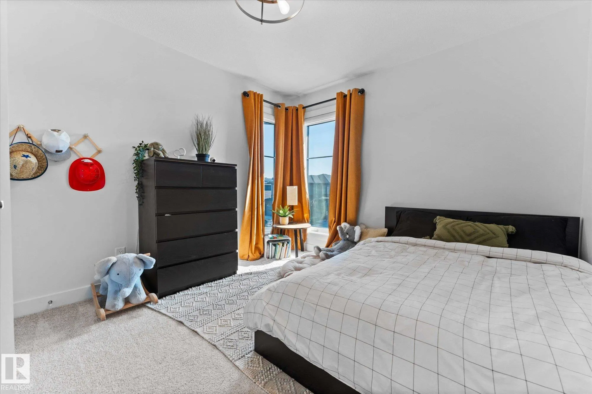 6828 KNOX Loop