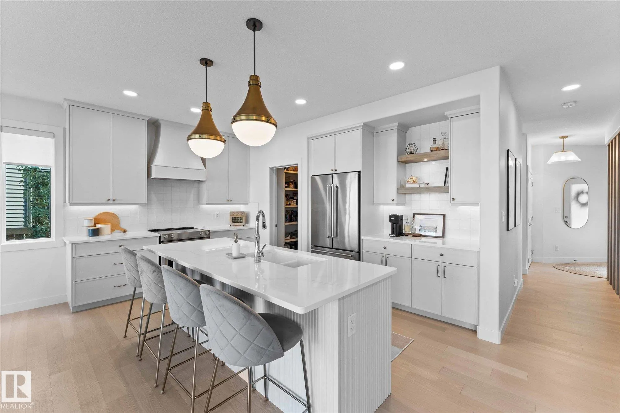 6828 KNOX Loop