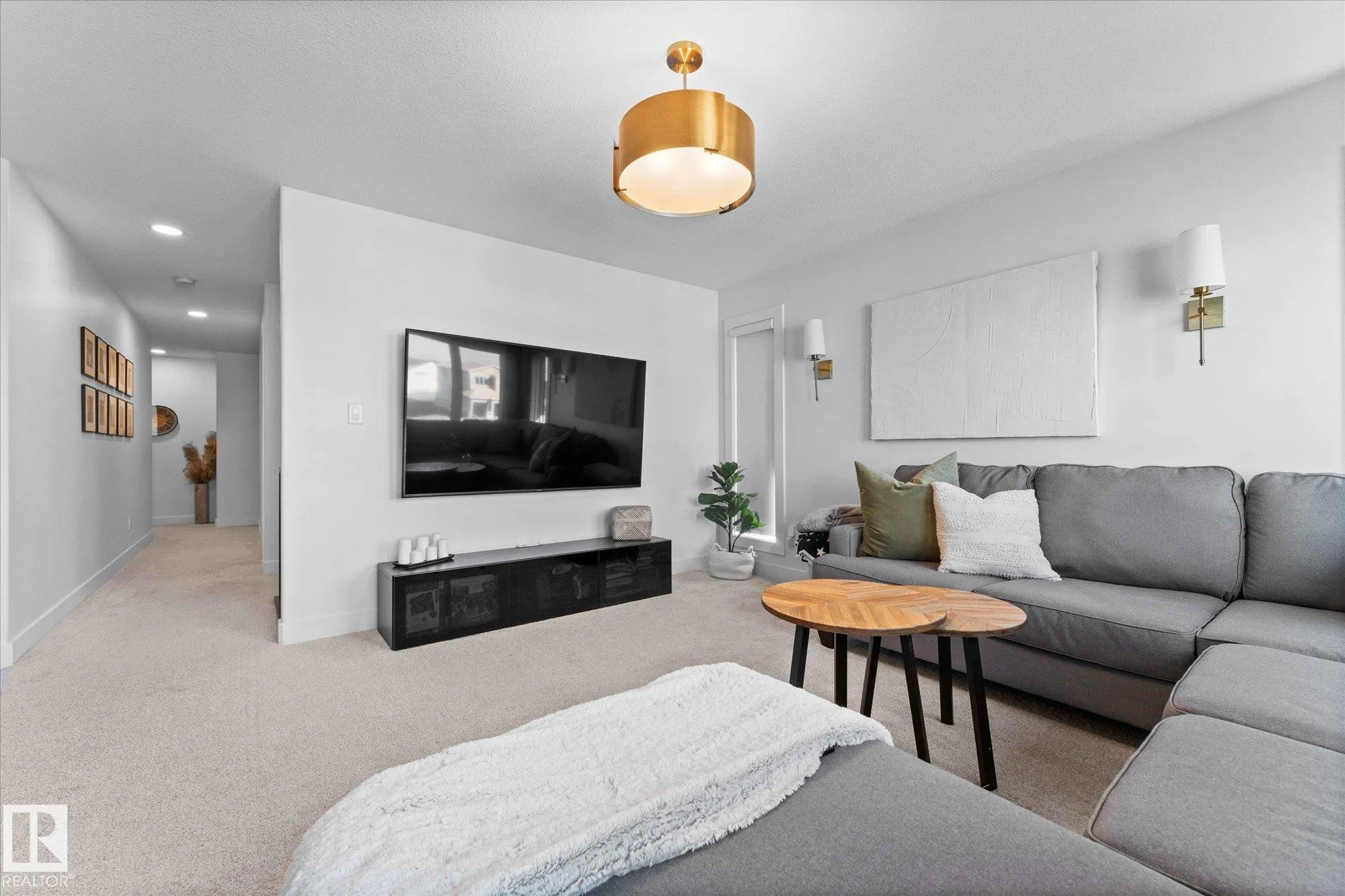 6828 KNOX Loop