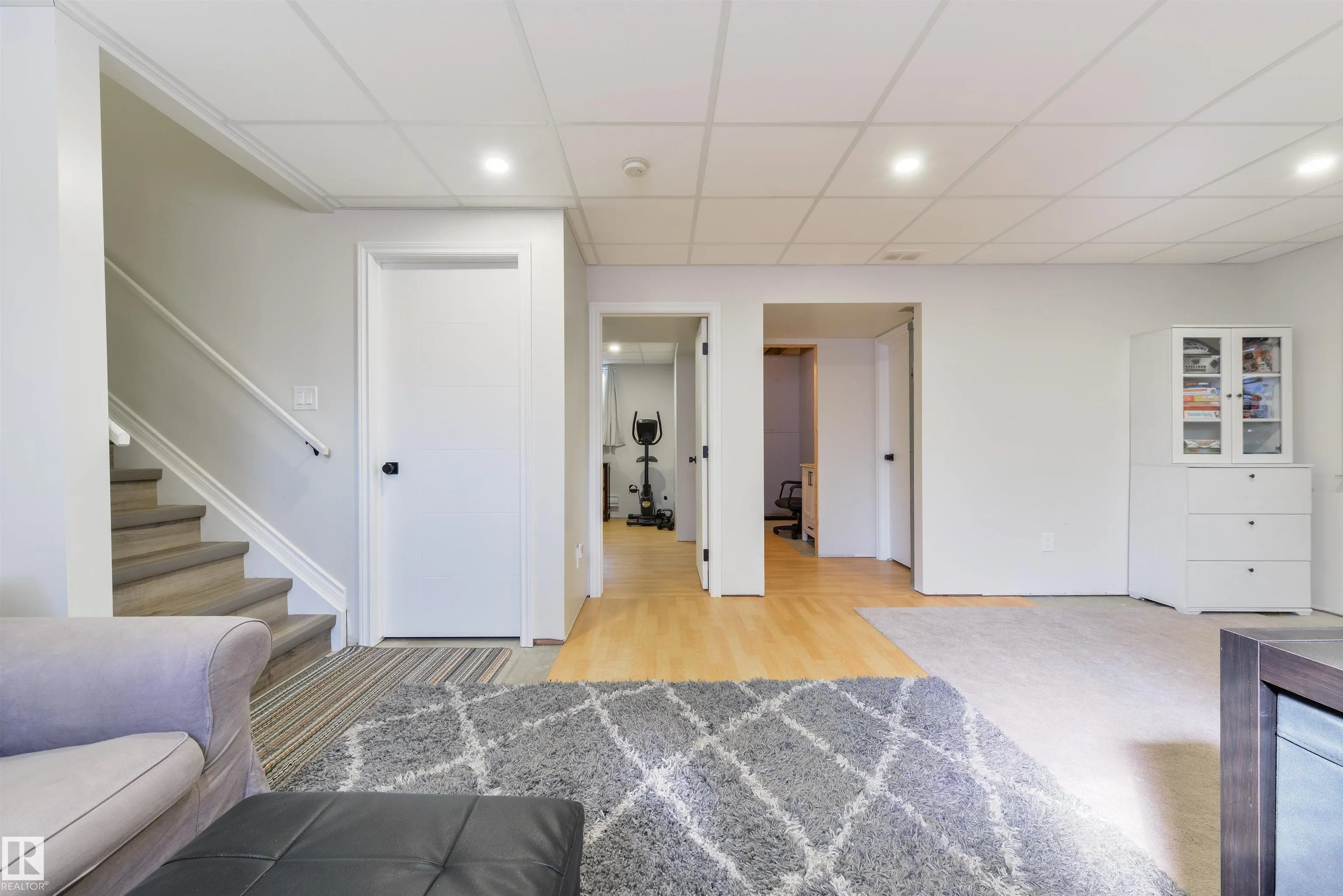 13 WILLIS Crescent