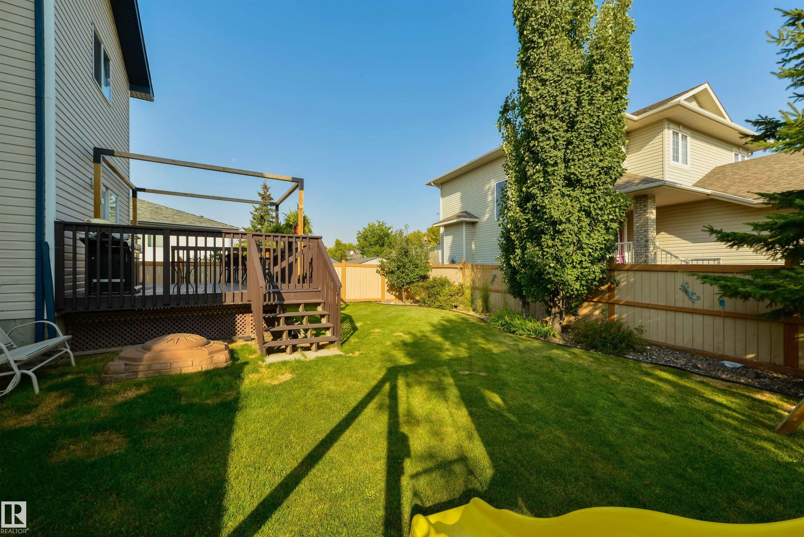13 WILLIS Crescent