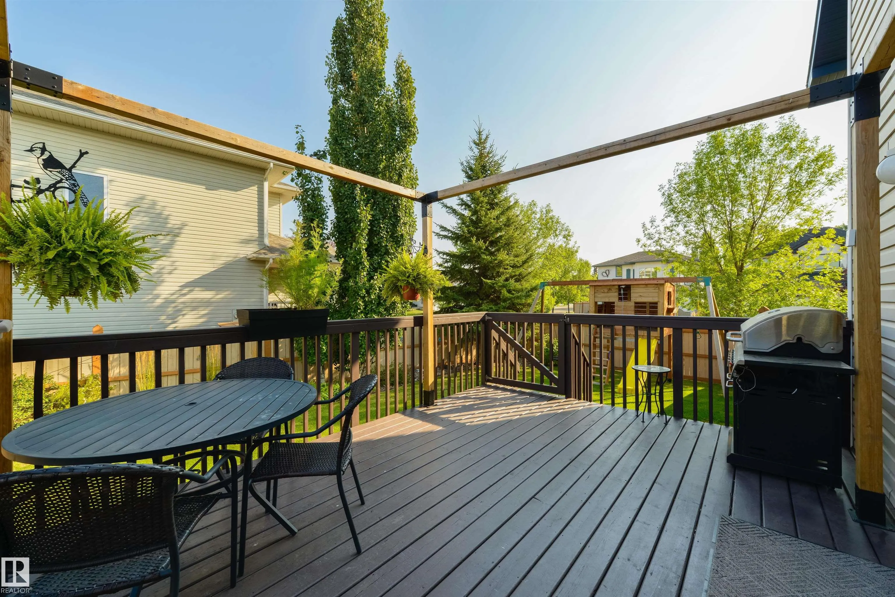 13 WILLIS Crescent