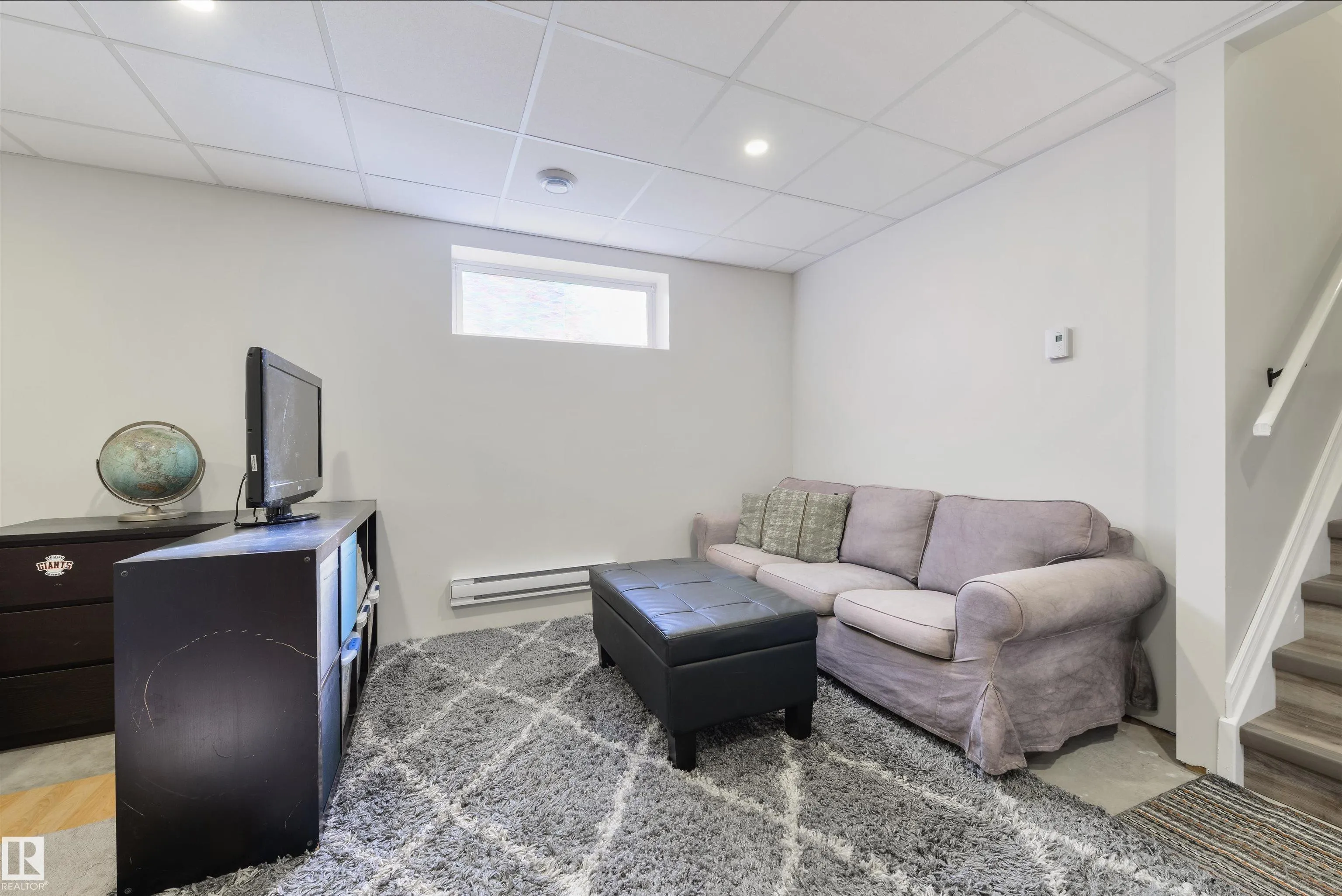 13 WILLIS Crescent