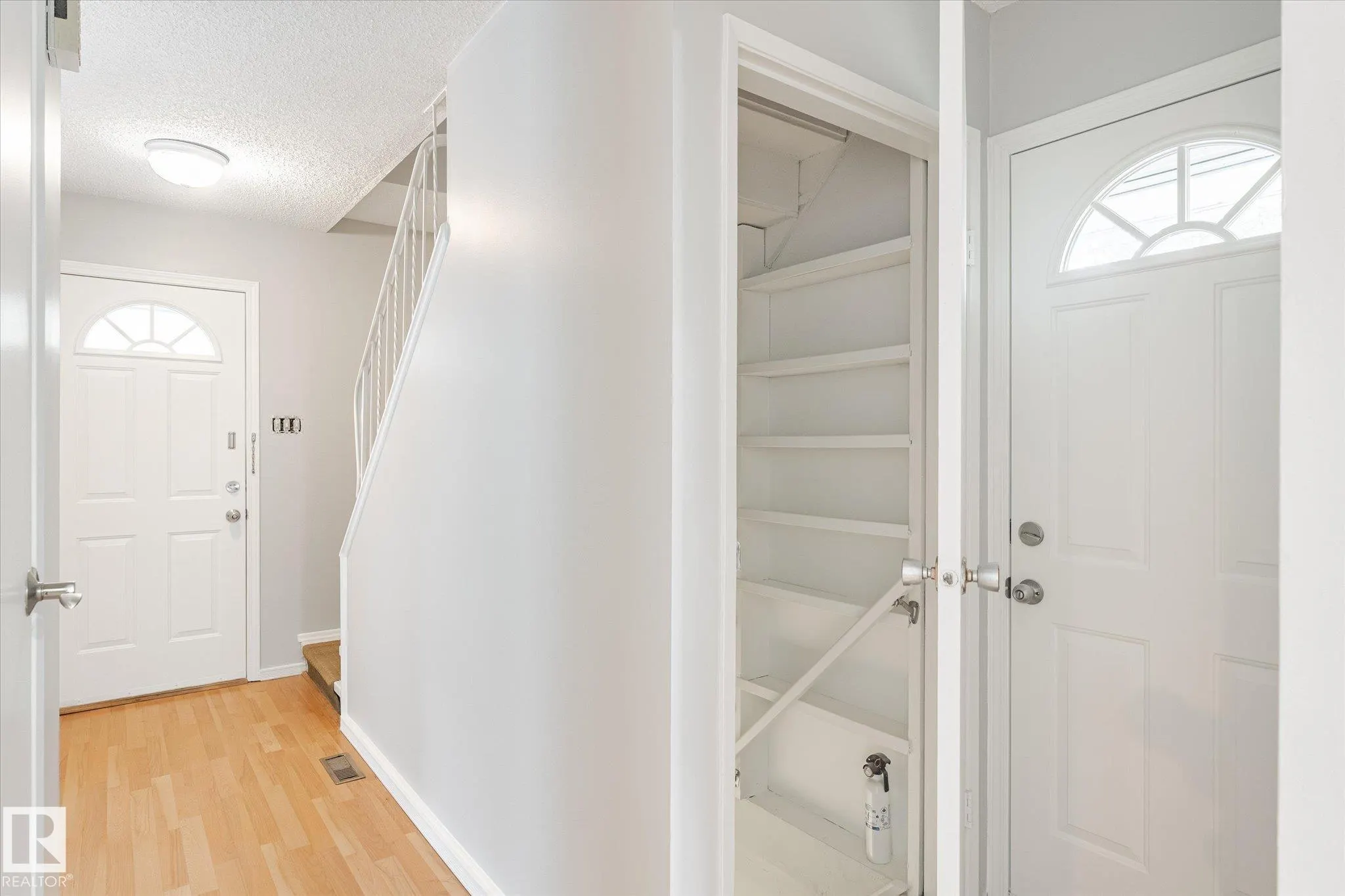 5312 MCLEOD Road